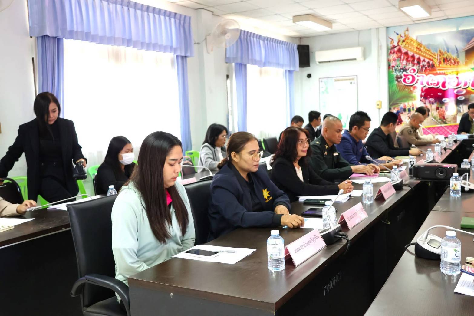 ร่วมประชุมประจำเดือน