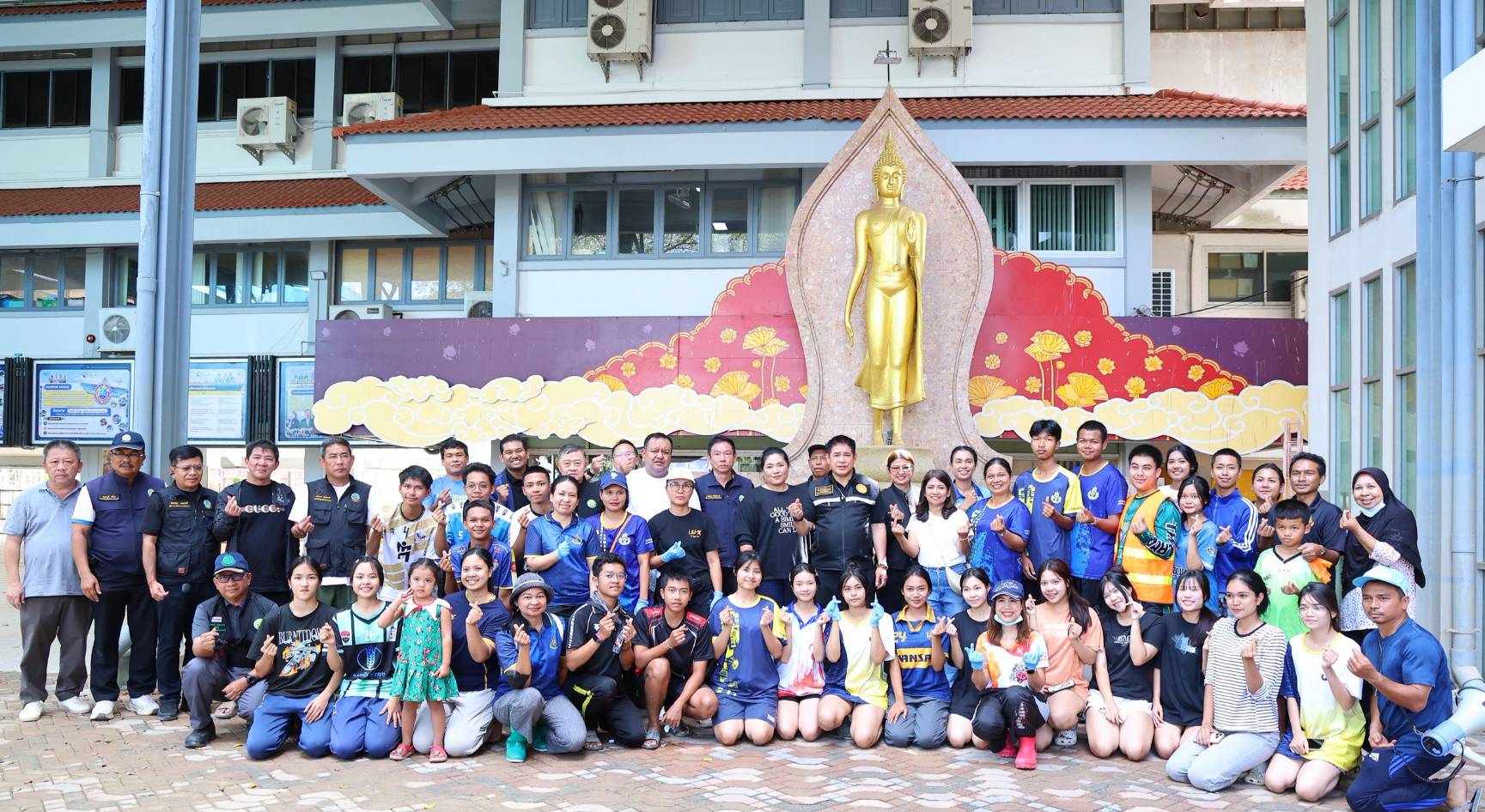 รวมพลังกองด่าน! สนับสนุน อธิบดี ลุยภารกิจบรรเทาทุกข์น้ำท่วมหาดใหญ่ ต่อเนื่องเป็นวันที่ 3