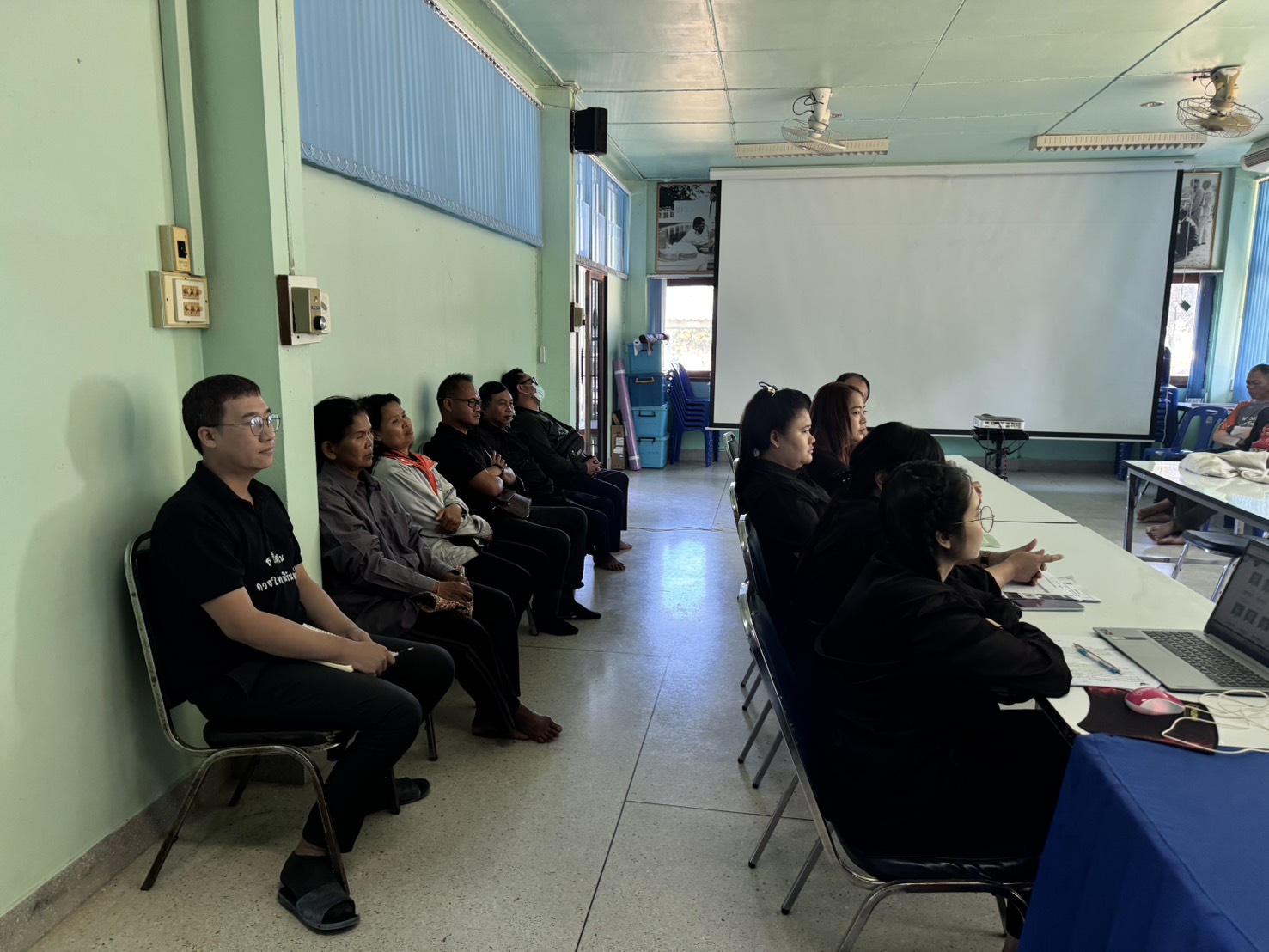 จัดประชุมติดตามผลการดำเนินงานใ