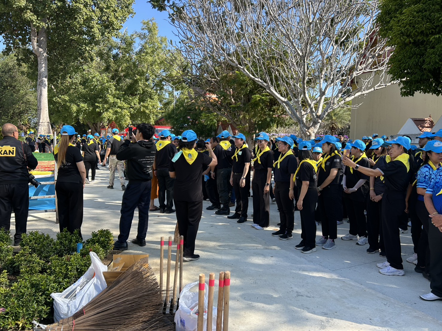  วันที่ 4 ธันวาคม 2568 ร่วมกิจกรรมจิตอาสาบำเพ็ญประโยชน์ ปรับปรุงภูมิทัศน์ และปล่อยพันธุ์ปลา เนื่องในวันชาติและวันพ่อแห่งชาติ..คลิก