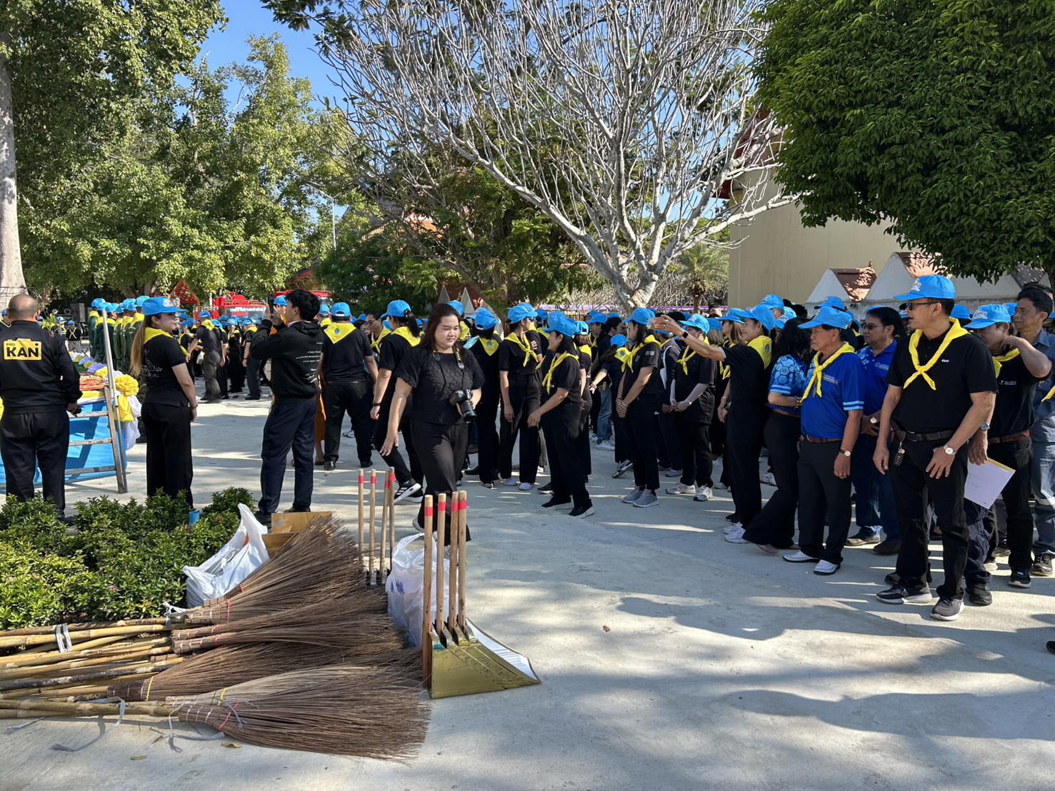  วันที่ 4 ธันวาคม 2568 ร่วมกิจกรรมจิตอาสาบำเพ็ญประโยชน์ ปรับปรุงภูมิทัศน์ และปล่อยพันธุ์ปลา เนื่องในวันชาติและวันพ่อแห่งชาติ