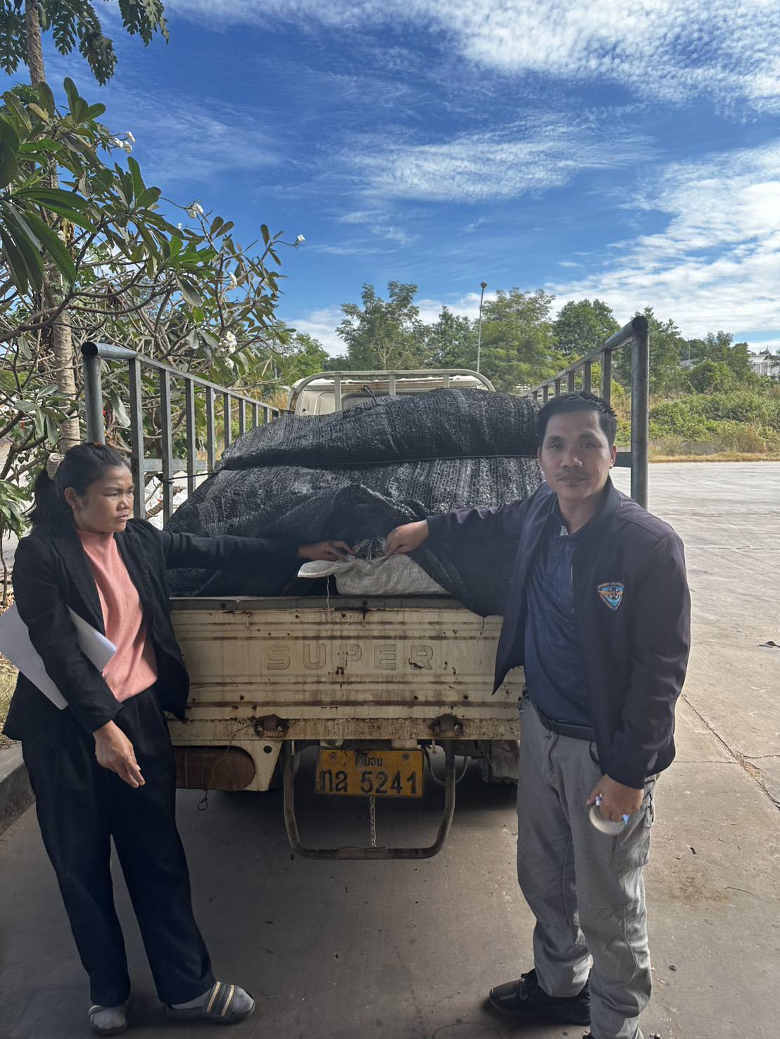 ข่าวกิจกรรม วันที่ 12 ธันวาคม 2568 เจ้าหน้าที่ด่านตรวจประมงนครพนม ตรวจสอบสัตว์น้ำส่งออก ชนิด หอยจุ๊ปแจง มีชีวิต และหอยตลับ มีชีวิต ณ อาคารเก็บของกลางและตรวจสอบสินค้าด่านศุลกากรนครพนม จ.นครพนม..คลิก