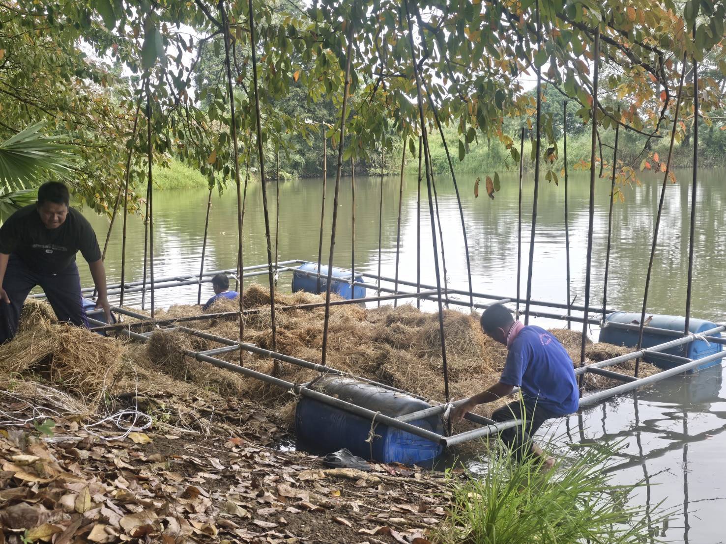 ศปจ.นครสวรรค์ เข้าร่วมตรวจติดตามการดำเนินงานโครงการสร้างความเข้มเเข็งกลุ่มการผลิตด้านการประมง ณ บึงหลวง ตำบลมหาโพธิ อำเภอเก้าเลี้ยว จังหวัดนครสวรรค์