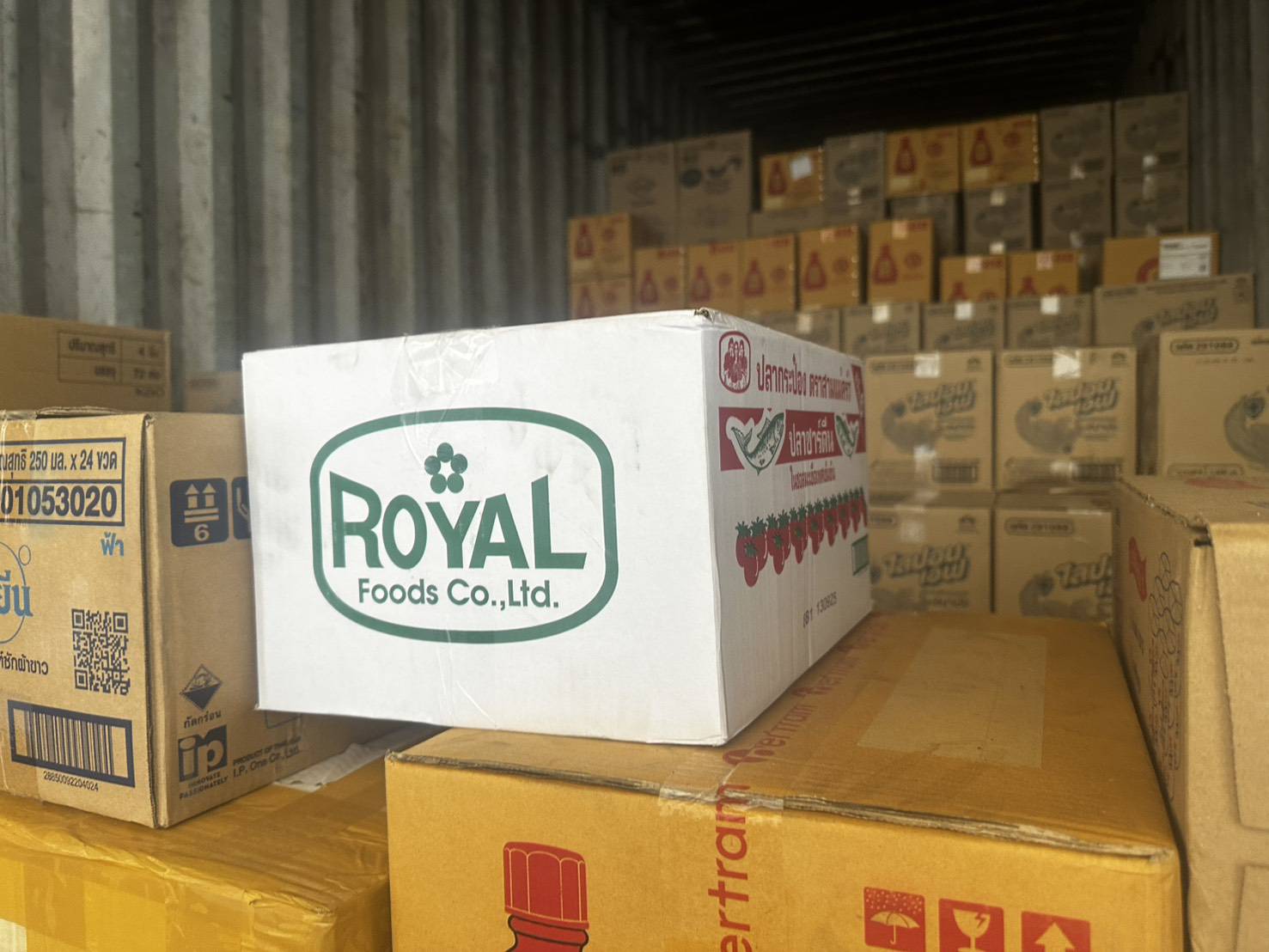 ข่าวกิจกรรม วันที่ 15 ธันวาคม 2568 เจ้าหน้าที่ด่านตรวจประมงนครพนม ตรวจสอบการส่งออกผลิตภัณฑ์สัตว์น้ำ ชนิด ปลาซาร์ดีน บรรจุกระป๋อง ณ อาคารตรวจสินค้าและเก็บของกลาง ด่านศุลกากรนครพนม จ.นครพนม