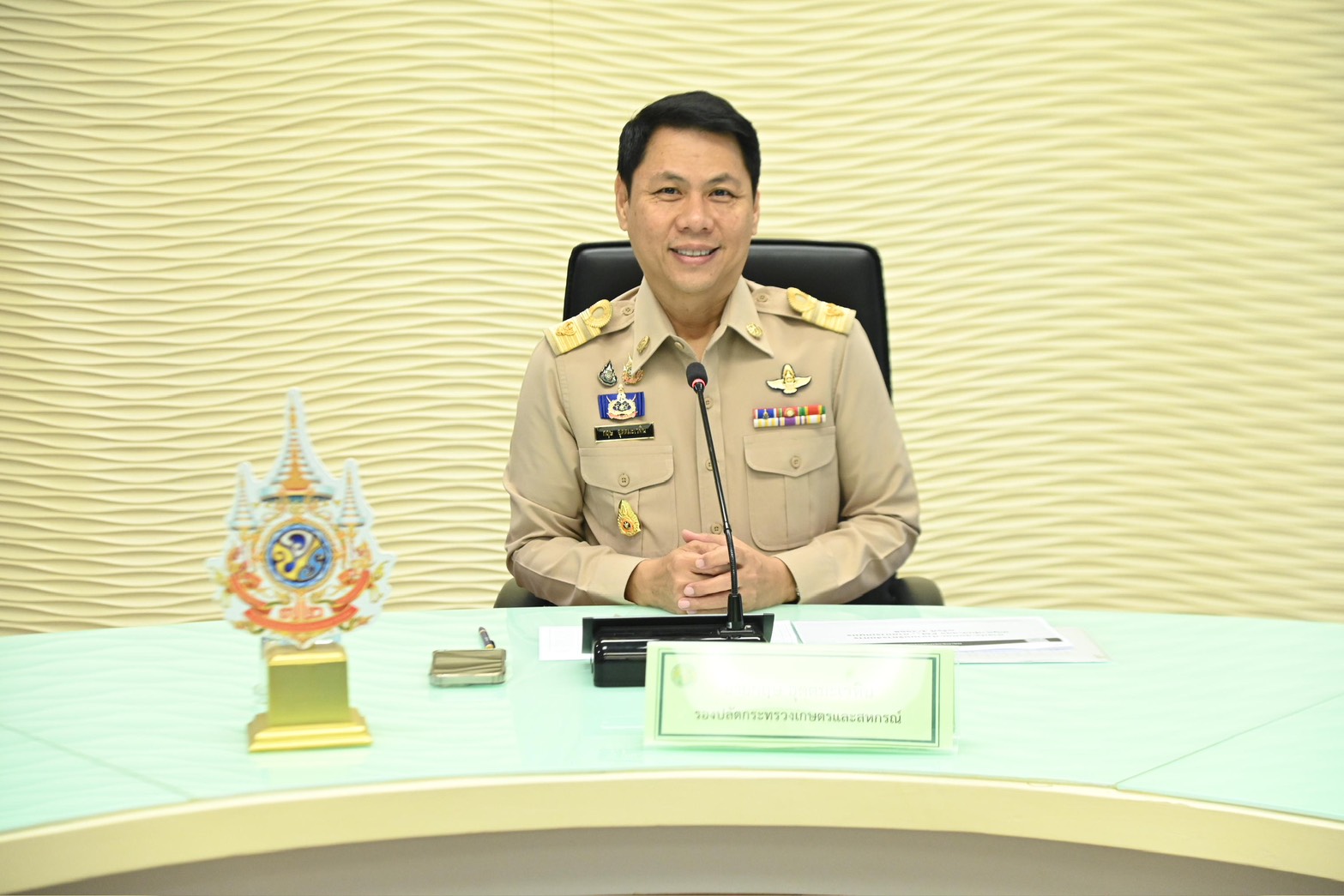 ประชุมคณะทำงานบริหารจัดการปัญหาฝุ่นละออง PM 2.5 ภาคการเกษตร ครั้งที่ 4/2568 ณ ห้องประชุมกระทรวงเกษตรและสหกรณ์ 123