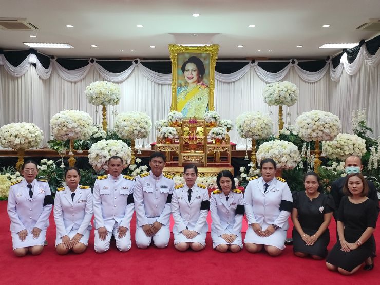 ผอ.ศพช.ฉะเชิงเทรา พร้อมด้วยข้าราชการ เข้าร่วมพิธีบำเพ็ญกุศลปัญญาสมวาร ๕๐ วัน เพื่ออุทิศถวายเป็นพระราชกุศล สมเด็จพระนางเจ้าสิริกิติ์ พระบรมราชินีนาถ พระบรมราชชนนีพ้นปีหลวง ณ อาคารอเนกประสงค์พระธรรมมังคลาจารย์ ชั้น ๒ วัดโสธรวรารามวรวิหาร ตำบลหน้าเมือง อำเภอเมือง จังหวัดฉะเชิงเทรา..คลิก