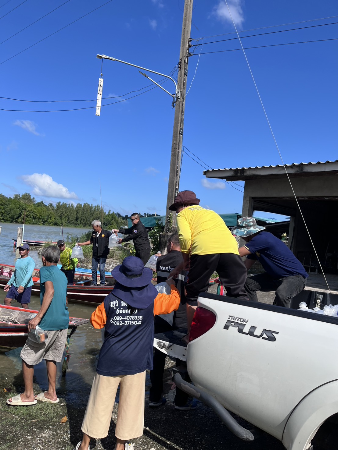 ร่วมกิจกรรมปล่อยพันธุ์สัตว์น้ำ