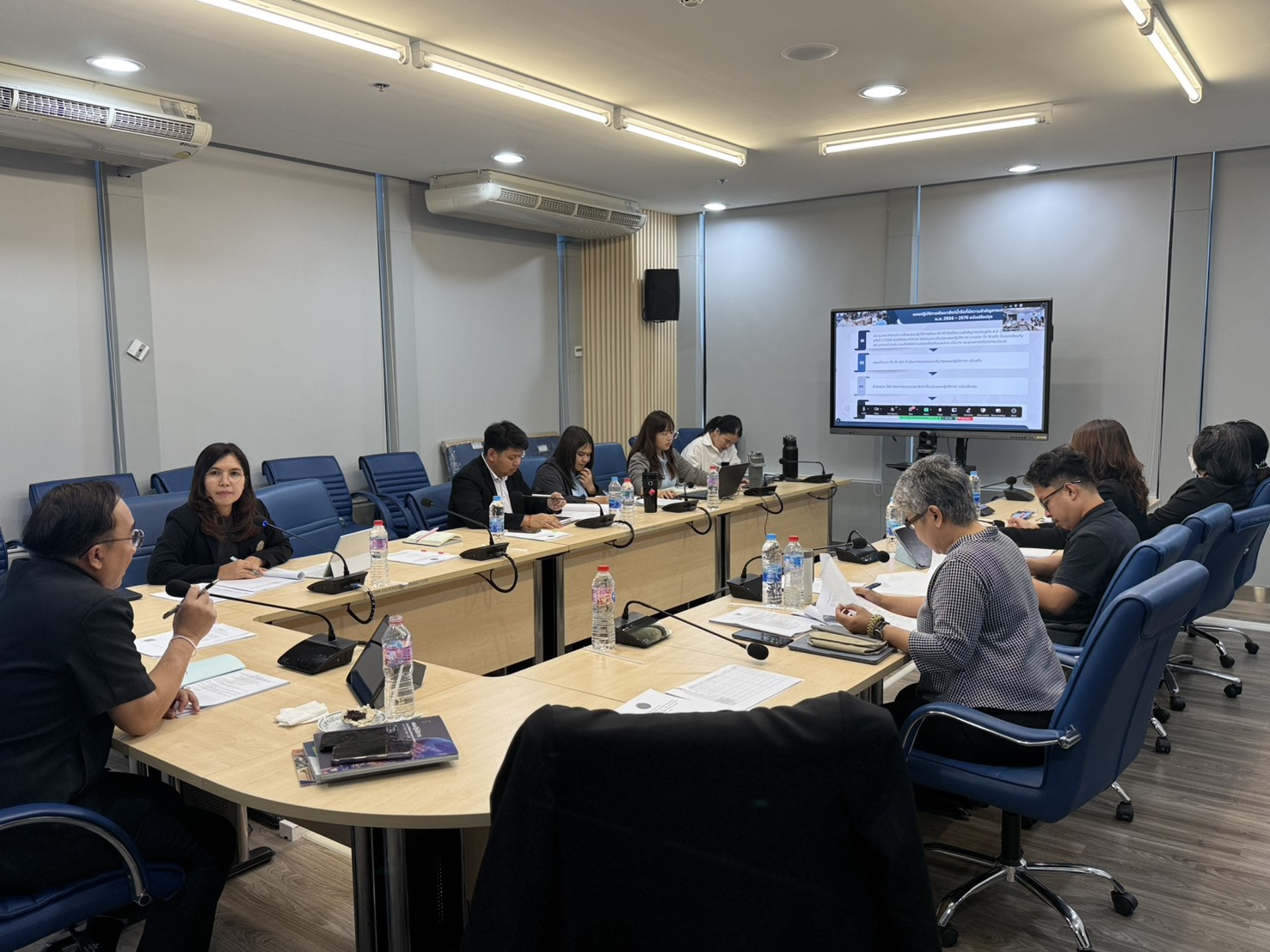 ประชุม รายงานความก้าวหน้าการขับเคลื่อนตามแผนปฏิบัติการพัฒนาสัตว์น้ำจืดที่มีความสำคัญทางเศรษฐกิจ พ.ศ. 2566 - 2570 และเตรียมการจัดทำแผนปฏิบัติการพัฒนาสัตว์น้ำจืดที่มีความสำคัญทางเศรษฐกิจ พ.ศ. 2571 - 2575