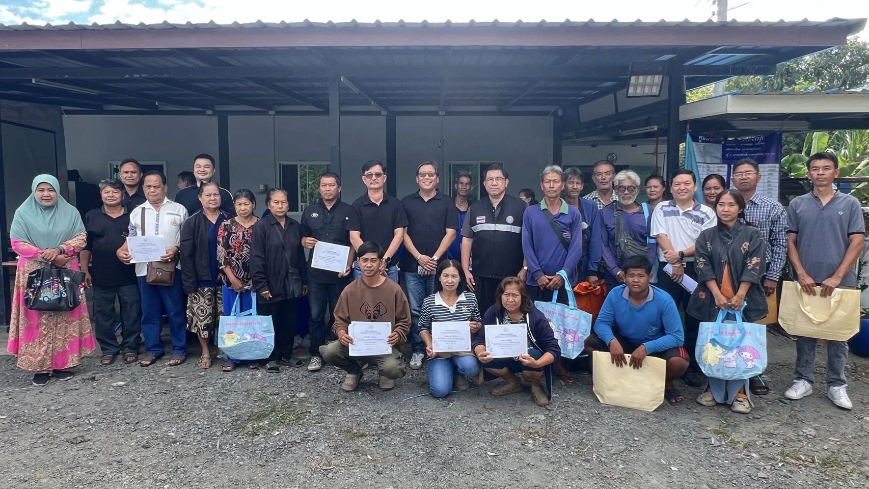 สำนักงานประมงพื้นที่กรุงเทพฯ จัดอบรมหลักสูตร “เตรียมความพร้อมเกษตรกรเข้าสู่ระบบการรับรองมาตรฐาน” ณ ศูนย์ข้าวชุมชนชาวนาก้าวไกล แขวงลำต้อยติ่ง เขตหนองจอก กรุงเทพมหานคร