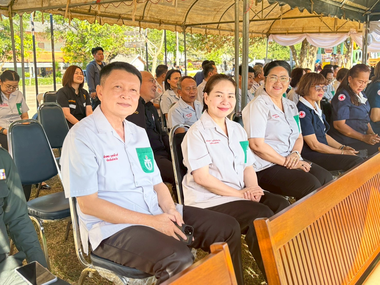 ร่วมออกหน่วยแพทย์เคลื่อนที่ พอ.สว. และโครงการหน่วยบำบัดทุกข์ บำรุงสุข สร้างรอยยิ้มให้ประชาชน..คลิก