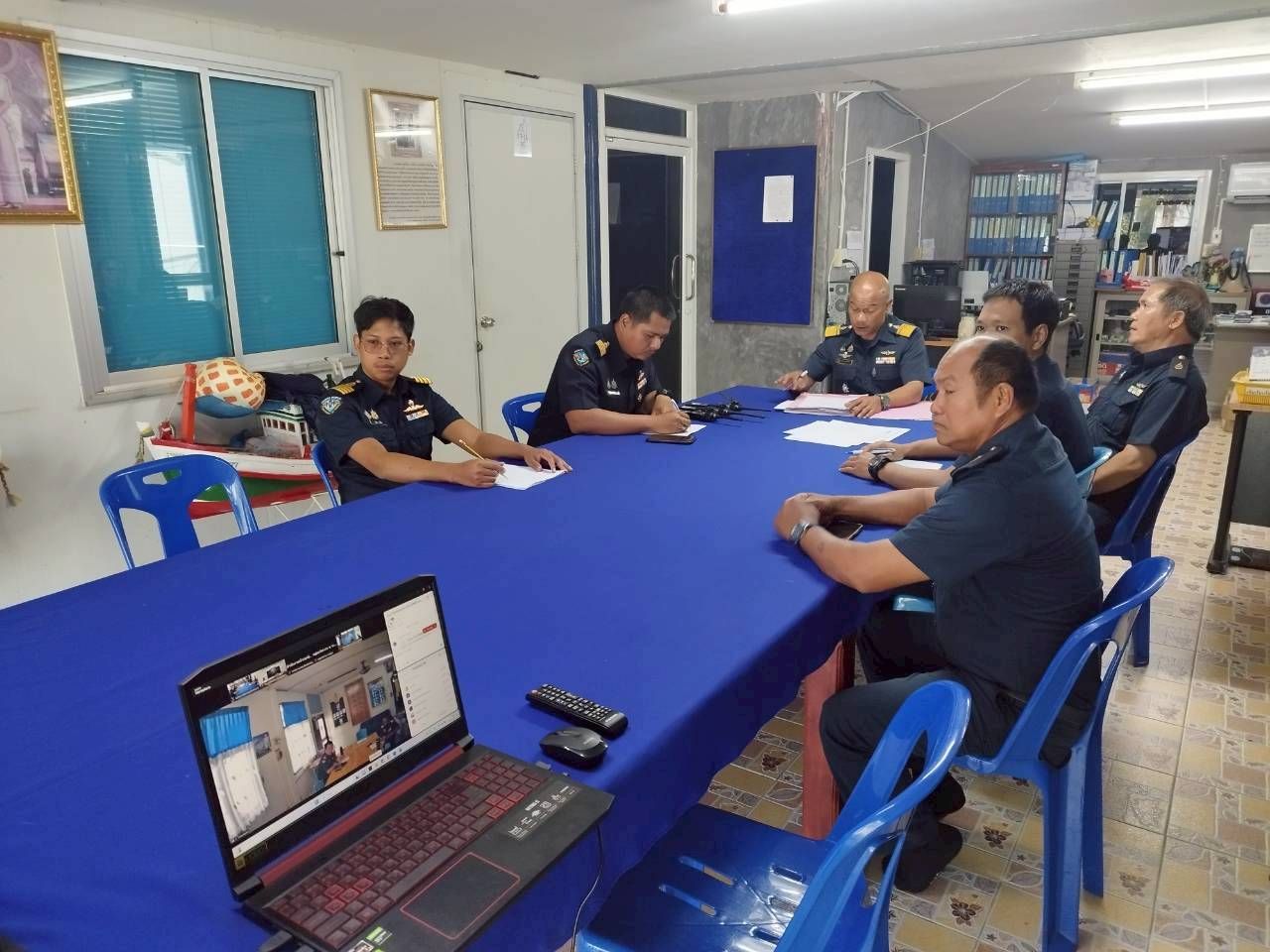 “นปท.บางสะพานฯร่วมประชุมรับฟังหารือแนวทางการออกใบอนุญาตทำการประมงพาณิชย์และใบอนุญาตทำการประมงพื้นบ้าน”