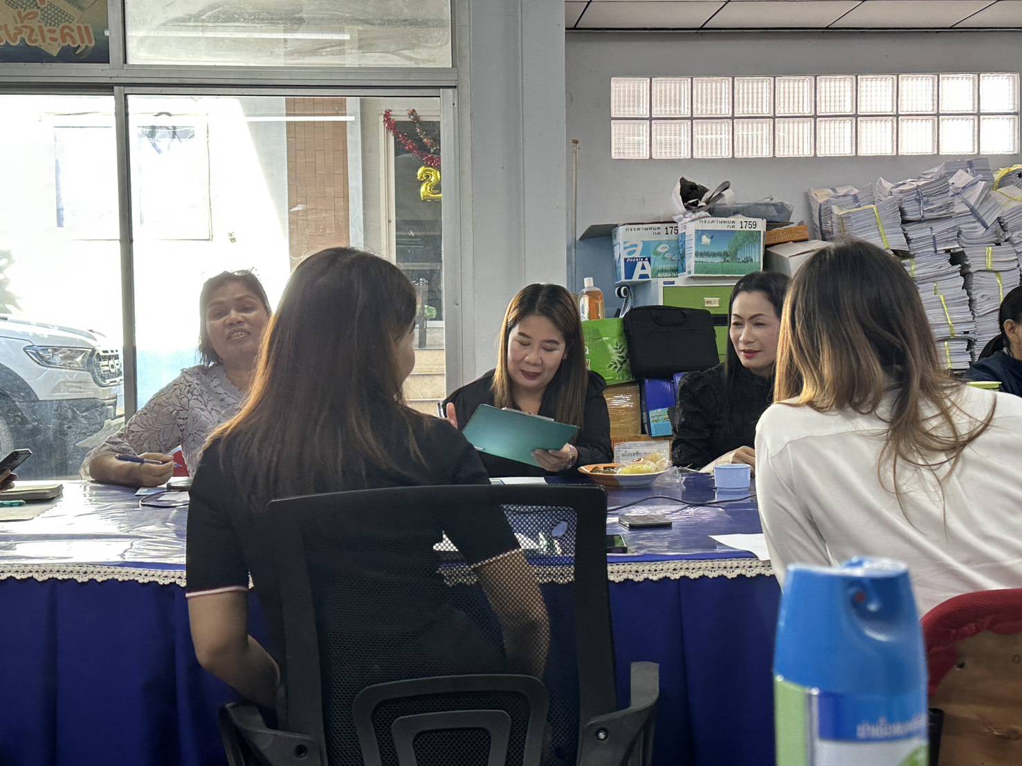 ประชุมข้าราชการ พนักงานราชการ พนักงานจ้างเหมา สังกัดสำนักงานประมงจังหวัดชุมพร ประจำเดือนธันวาคม 2568