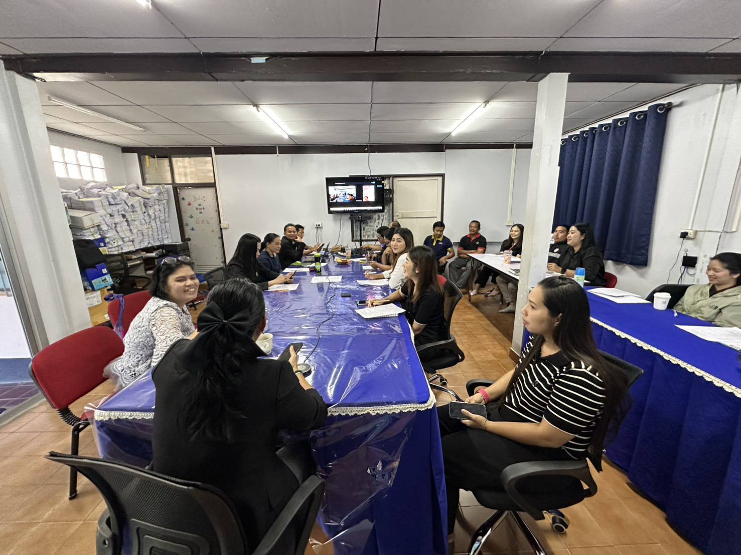 ประชุมข้าราชการ พนักงานราชการ พนักงานจ้างเหมา สังกัดสำนักงานประมงจังหวัดชุมพร ประจำเดือนธันวาคม 2568