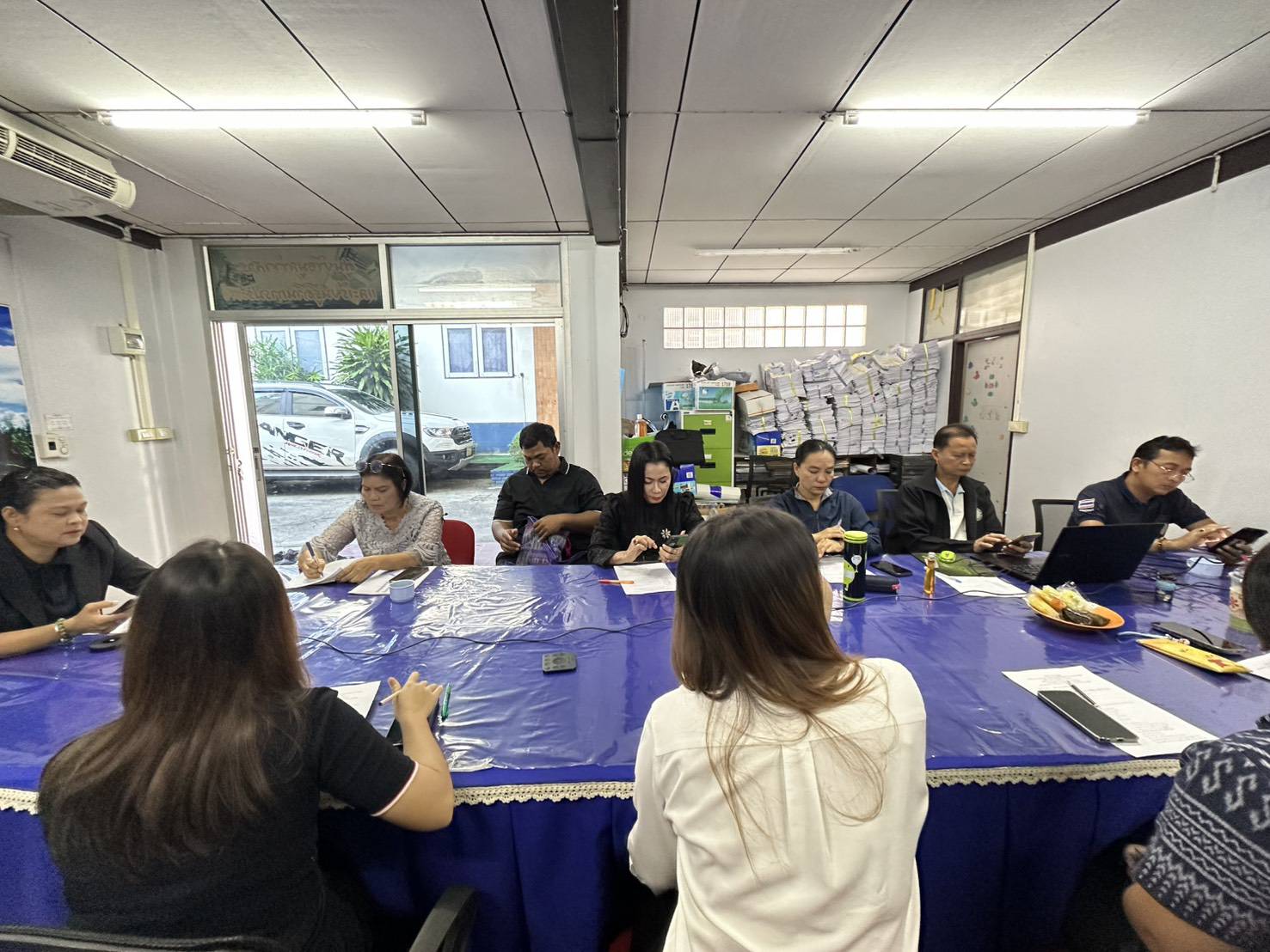 ประชุมข้าราชการ พนักงานราชการ พนักงานจ้างเหมา สังกัดสำนักงานประมงจังหวัดชุมพร ประจำเดือนธันวาคม 2568