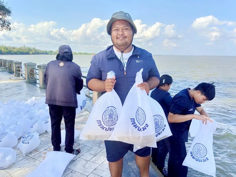 ร่วมปล่อยพันธุ์ปลา ลงสู่ทะเลสาบสงขลา อ.เมือง จ.พัทลุง..คลิก