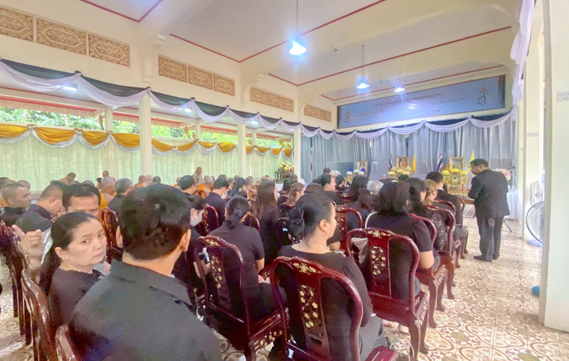 ร่วมพิธีสวดพระพุทธมนต์ ณ วัดคู