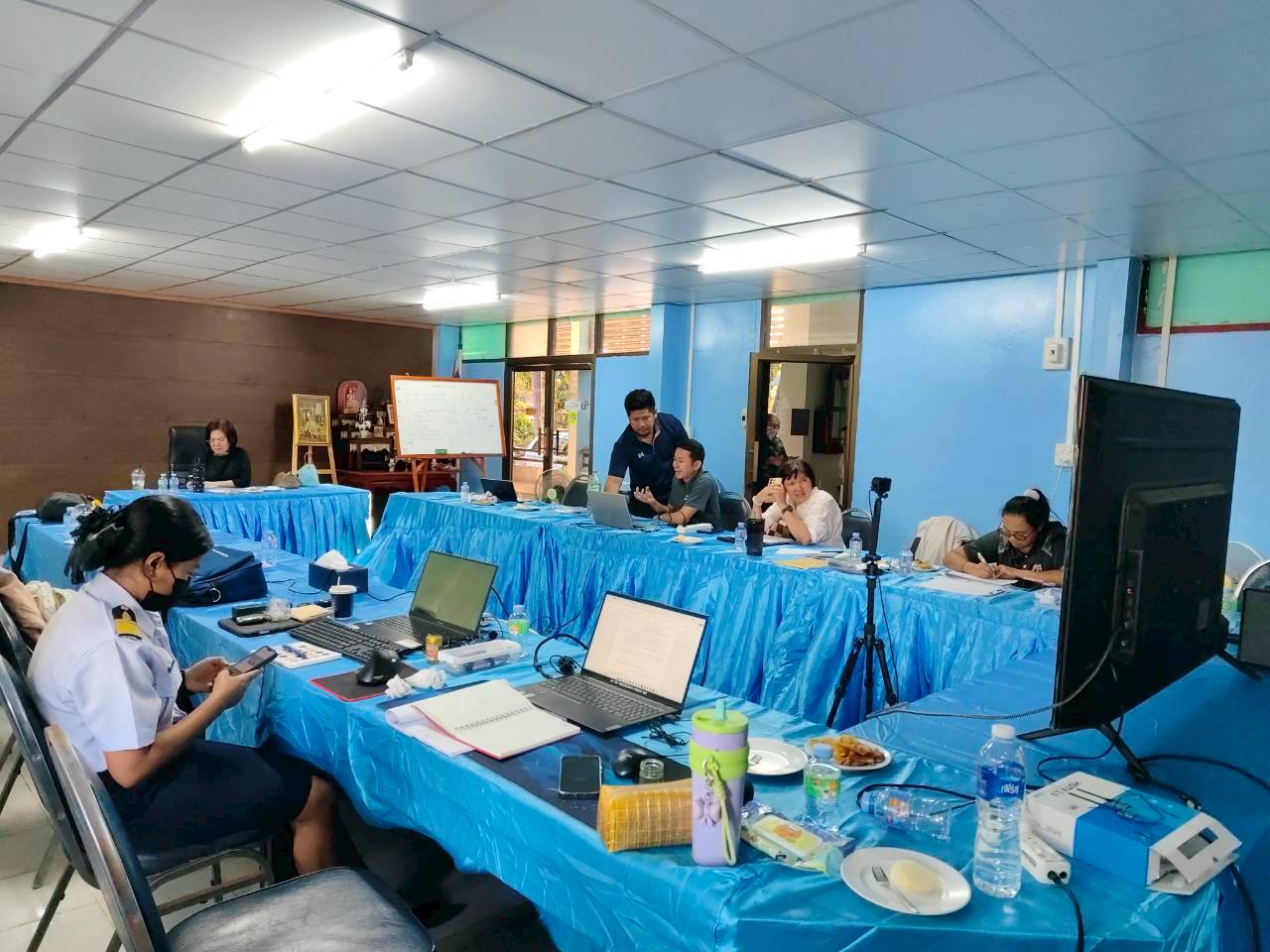 ประชุมติดตามความก้าวหน้าการดำเนินโครงการวิจัยตามคำรับรอง ประจำปีงบประมาณ 2568-2569 และติดตามงานวิจัยคงค้าง ประจำปีงบประมาณ 2564-2567