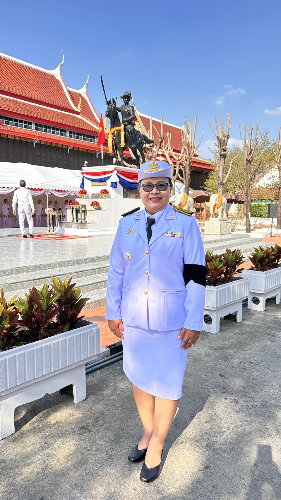 กิจกรรมวางพานพุ่ม เบื้องหน้าพระบรมราชานุสาวรีย์สมเด็จพระเจ้าตากสินมหาราช เนื่องในวันสมเด็จพระเจ้าตากสินมหาราช..คลิก