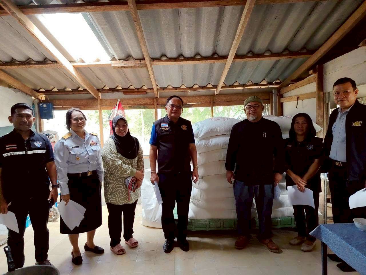 ด่านตรวจประมงปัตตานี ในฐานะคณะทำงานคณะกรรมการขับเคลื่อนนโยบายของกรมประมง จังหวัดปัตตานี ภายใต้โครงการสร้างความเข้มแข็งกลุ่มการผลิตด้านประมงในพื้นที่จังหวัดปัตตานี ได้ดำเนินการติดตามความก้าวหน้าการดำเนินโครงการ ระหว่างวันที่ 29–30 ธันวาคม 2568