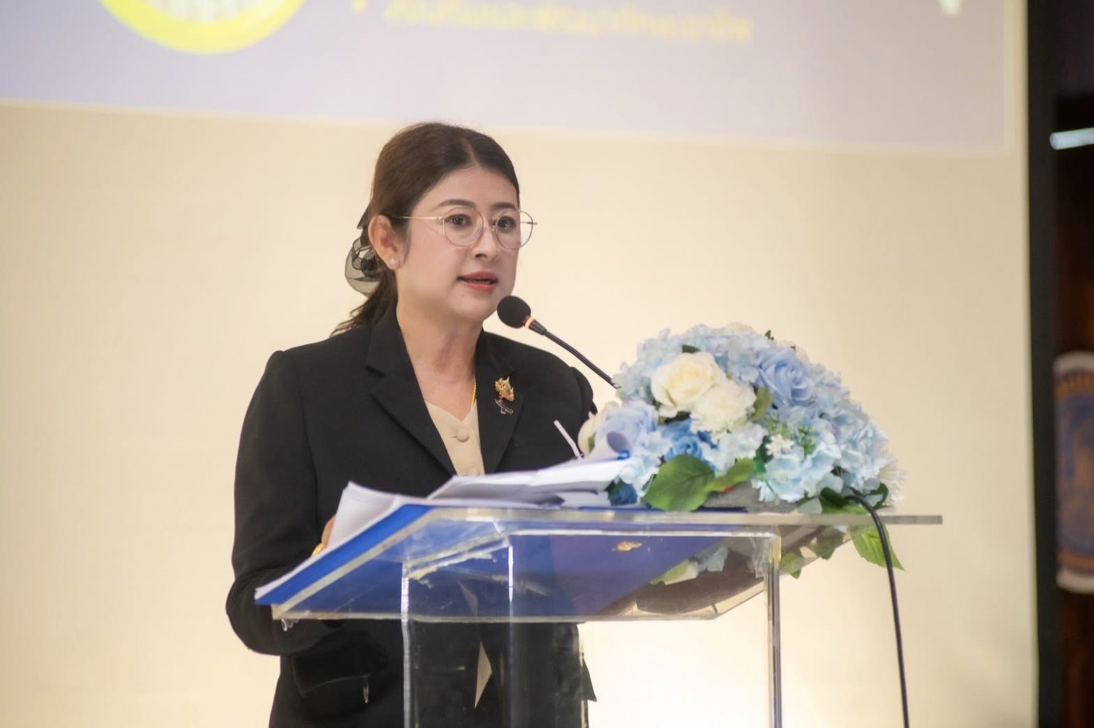 สำนักงานประมงจังหวัดบุรีรัมย์ ร่วมโครงการประชุมเชิงปฏิบัติการ เรื่อง การขับเคลื่อนโยบายและแนวทางการปฏิบัติราชการประจำปีงบประมาณ พ.ศ. ๒๕๖๙ กรมประมง