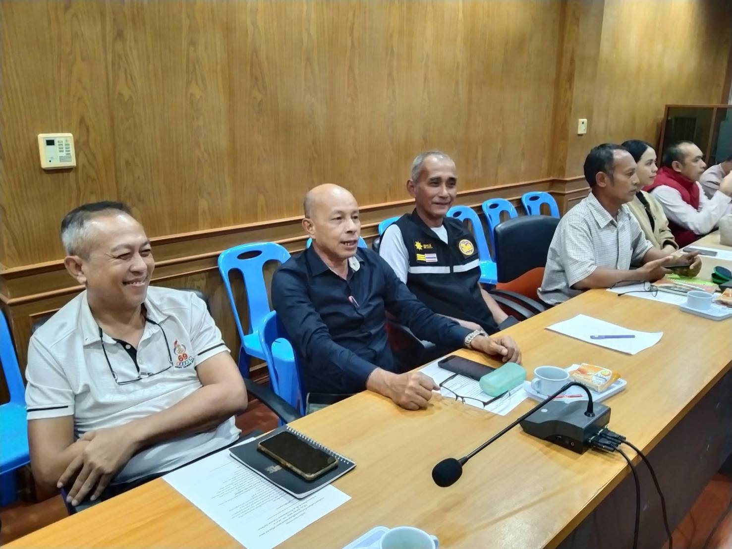 ร่วมประชุมการเตรียมความพร้อมการป้องกันและลดอุบัติเหตุทางถนน