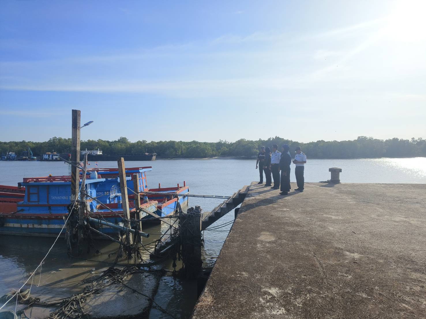 ศูนย์บริหารจัดการด่านตรวจประมงเขต 9 (สตูล) คุมเข้มชายแดน ตรวจป้องกันการลักลอบนำเข้าสัตว์น้ำผิดกฎหมาย อย่างต่อเนื่อง วันจันทร์ ที่ 5 มกราคม 2569..คลิก
