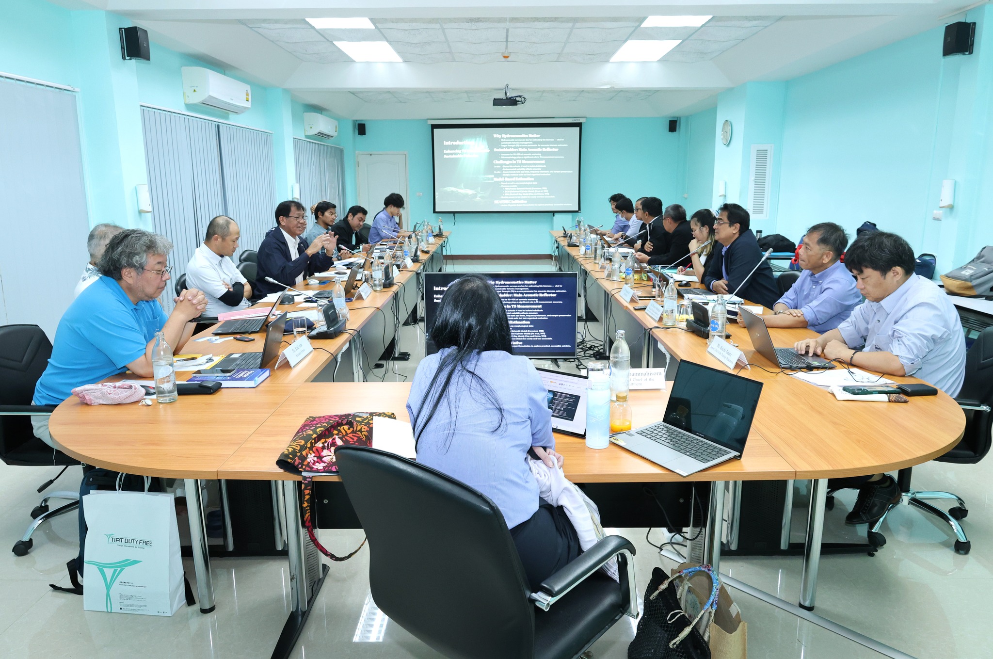 การปรึกษาหารือของผู้เชี่ยวชาญเกี่ยวกับการวัดความแรงของสัญญาณเป้าหมายสำหรับวิธีการประมาณค่าชีวมวลสัตว์น้ำในภูมิภาคเอเชียตะวันออกเฉียงใต้