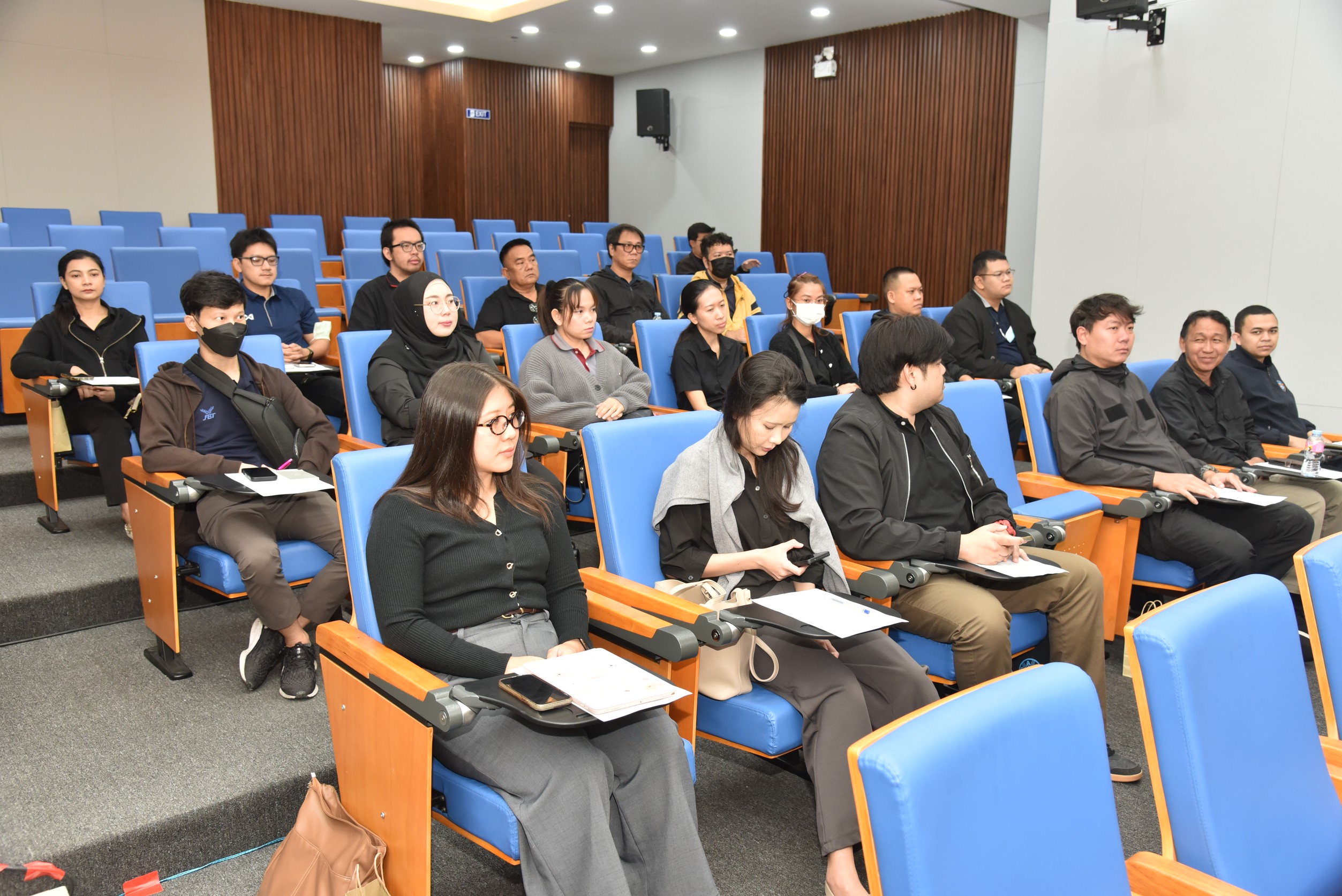 รองอธิบดีกรมประมง เป็นประธานเปิดโครงการอบรมป้องกันและระงับอัคคีภัย และฝึกซ้อมดับเพลิงและหนีไฟ กรมประมง ประจำปี 2569