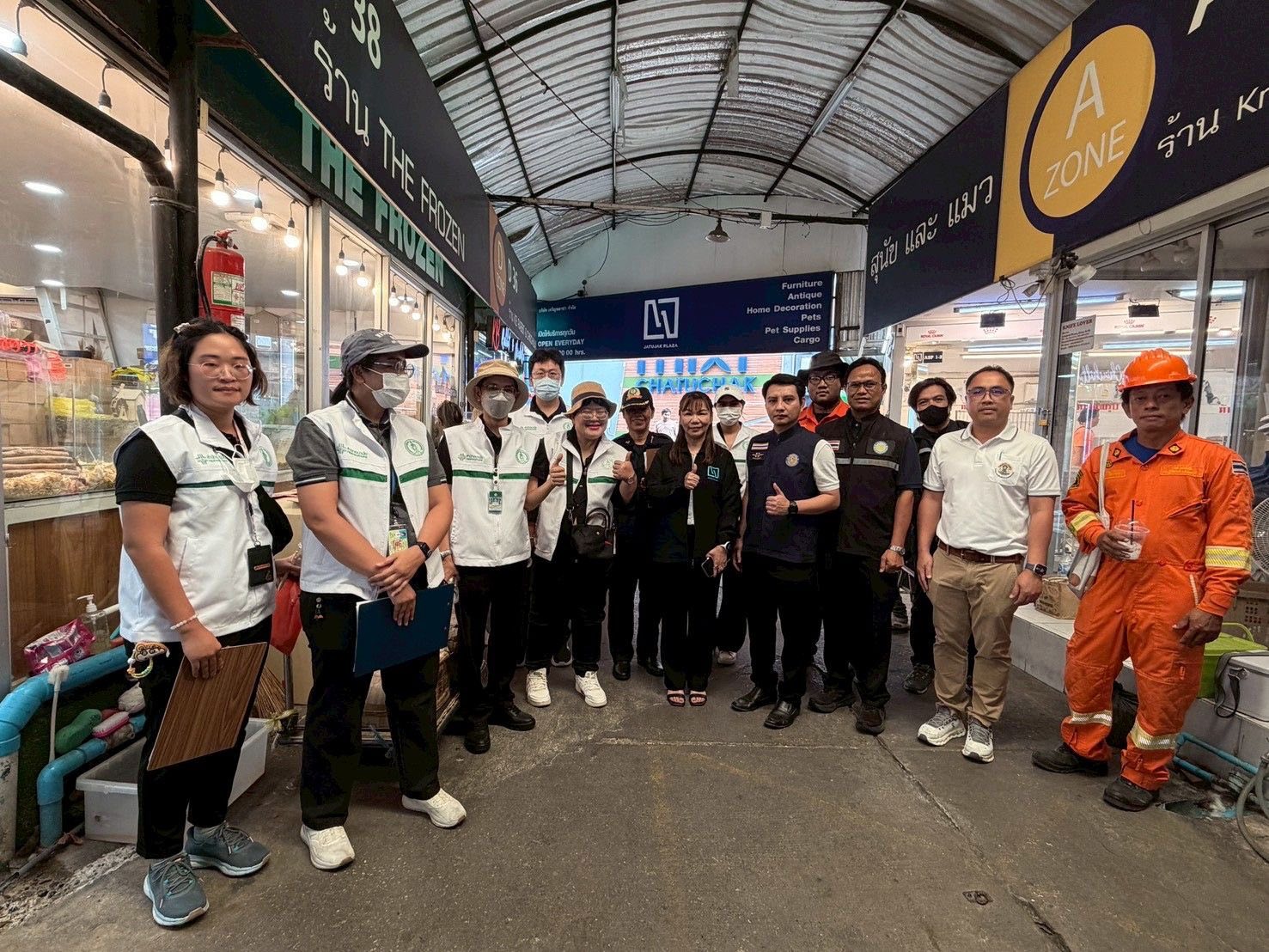 สำนักงานประมงพื้นที่กรุงเทพมหานคร ร่วมกับสำนักอนามัยลงพื้นที่ตรวจประเมินกิจการที่เกี่ยวกับสัตว์เลี้ยงในพื้นที่กรุงเทพมหานคร