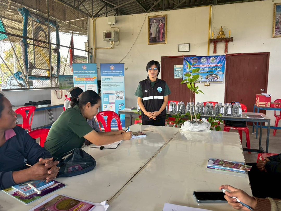 จัดกิจกรรมส่งเสริมองค์ความรู้ด้านต่าง ๆ ให้แก่เกษตรกรที่เข้าร่วมโครงการพัฒนาเกษตรกรรมยั่งยืน กิจกรรมพัฒนาเกษตรทฤษฎีใหม่..คลิก