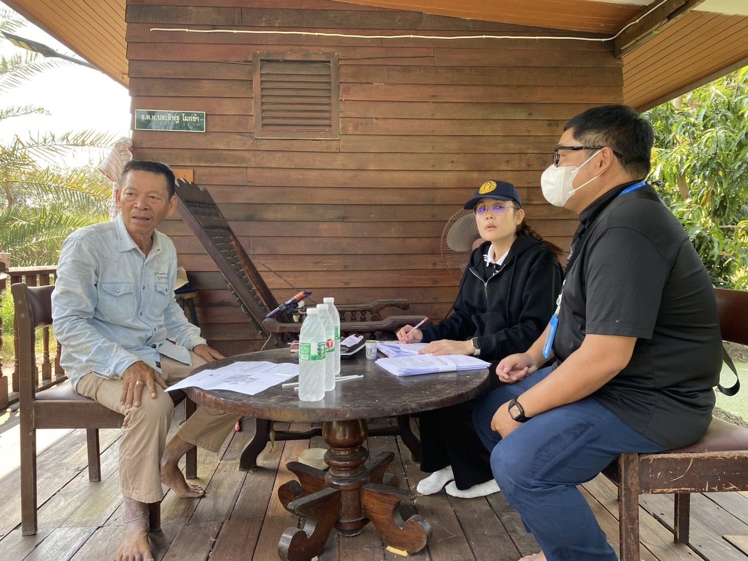 สำนักงานประมงพื้นที่กรุงเทพมหานคร ลงพื้นที่ตรวจติดตามและเฝ้าระวังสถานการณ์การแพร่ระบาดปลาหมอคางดำและลงพื้นที่ให้บริการเกษตรกร