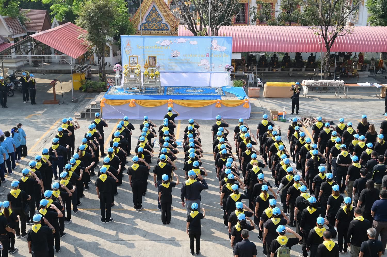 (อ.บางกรวย) กิจกรรมจิตอาสา เนื่องในวันพ่อขุนรามคำแหงมหาราช..คลิก