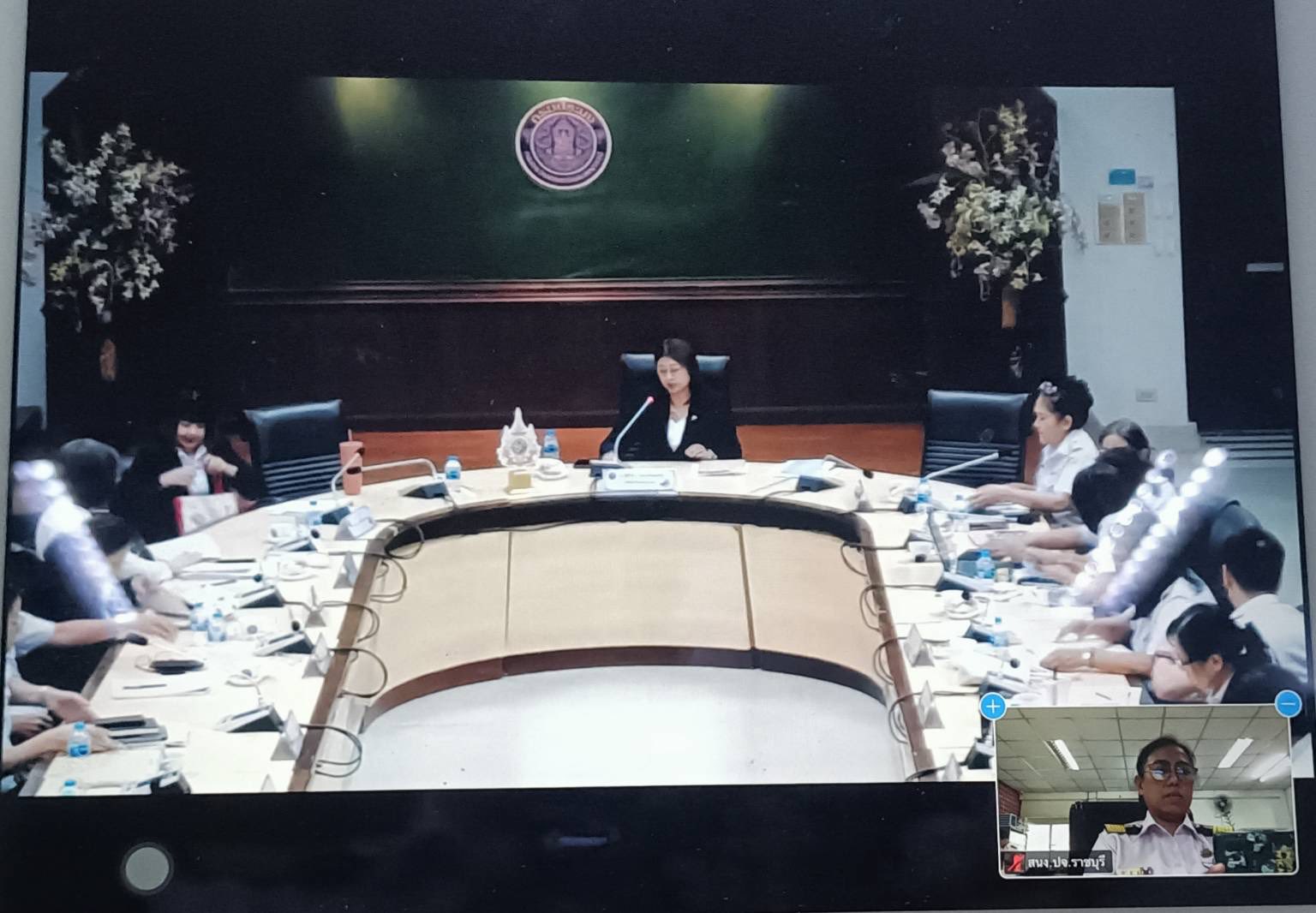 ร่วมประชุมซักซ้อมแนวทางการปฏิบัติงานให้ถูกต้องตามระเบียบ..คลิก