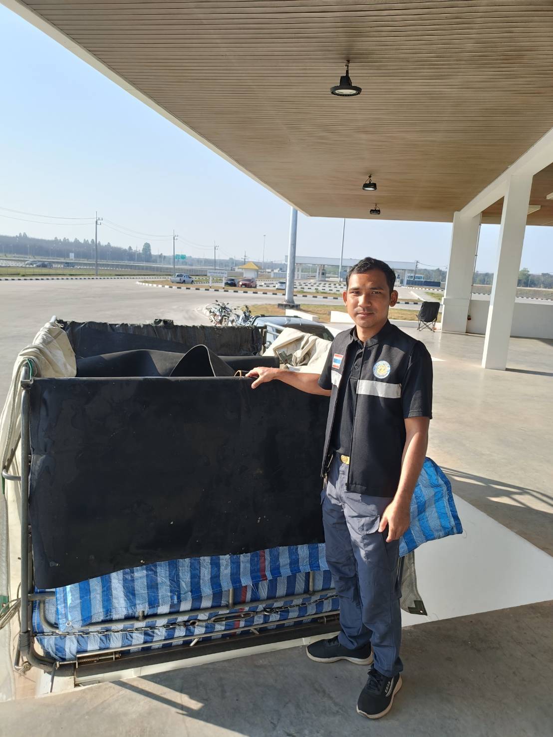 ข่าวกิจกรรม วันที่ 21 มกราคม 2569 เจ้าหน้าที่สำนักงานตรวจประมงบึงกาฬ ดำเนินการตรวจสอบการส่งออกสินค้าประมง ชนิด  ปลาลิ่น ทั้งตัว แช่เย็น และ ปลาสวาย ทั้งตัว แช่เย็น ณ จุดผ่านแดนถาวรสะพานมิตรภาพไทย-ลาว แห่งที่ 5 บึงกาฬ - บอลิคำไซ จ.บึงกาฬ