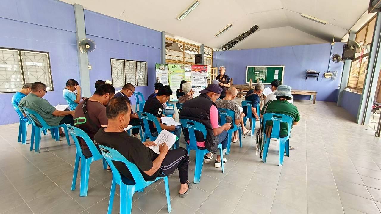 จัดประชุมถ่ายทอดองค์ความรู้และเทคโนโลยีด้านการประมงให้แก่เกษตรกรที่เข้าร่วม “โครงการส่งเสริมการเลี้ยงปลาในหมู่บ้านตามแนวชายแดนในพระราชดำริ จังหวัดราชบุรี”..คลิก