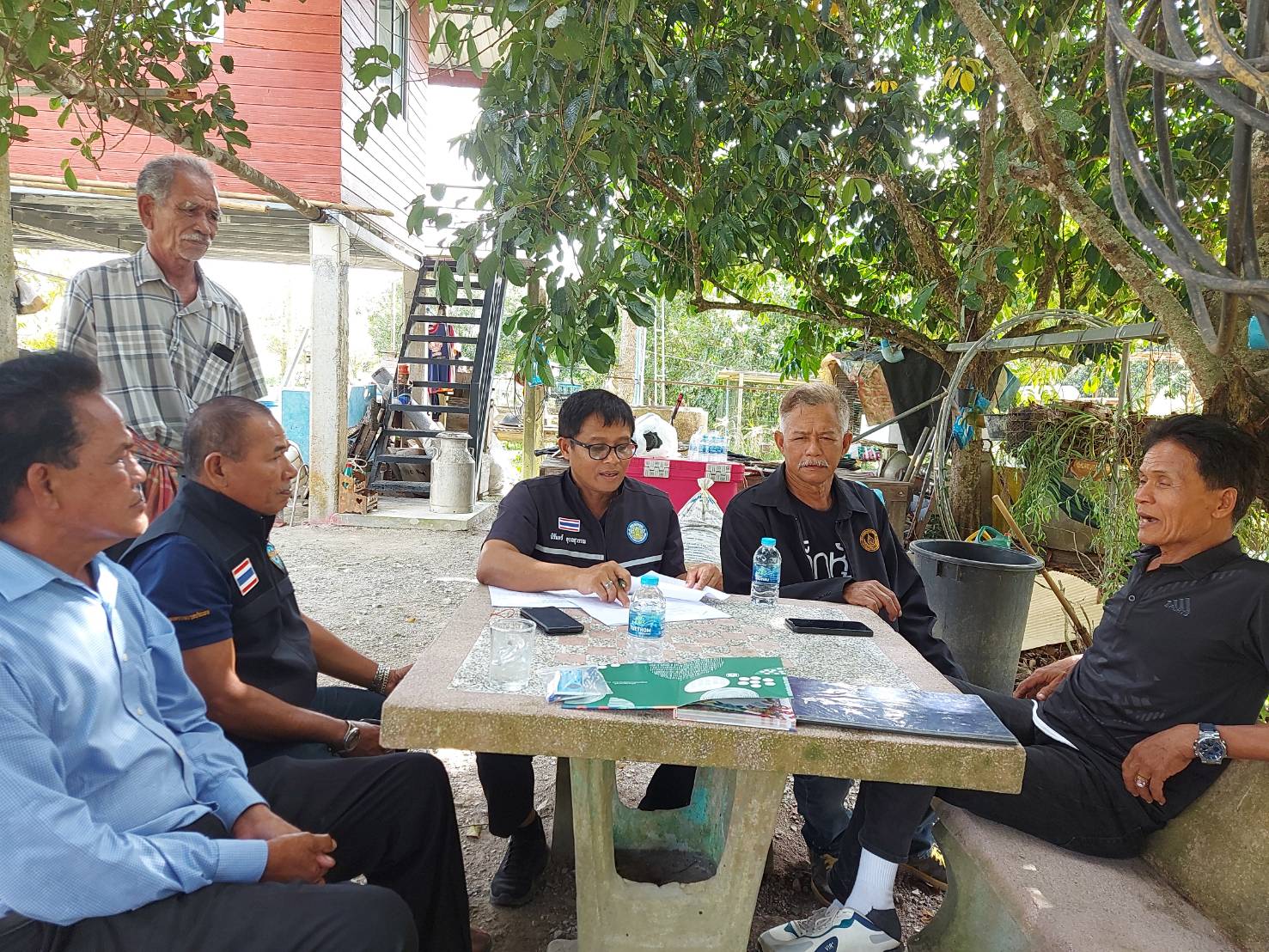 คณะทำงานโครงการสร้างความเข้มแข็งกลุ่มการผลิตด้านประมง (กิจกรรมสร้างความเข้มแข็งองค์กรชุมชนประมงท้องถิ่น)  ประจำปีงบประมาณ พ.ศ. 2569 เข้าตรวจสอบการ จัดซื้อวัสดุ จำนวน 12 รายการ ณ ที่ทำการองค์กรชุมชนประมงท้องถิ่น กลุ่มเลี้ยงปลาชมรมทหารผ่านศึกอำเภอเขาชัยสน   หมู่ที่ 1 ตำบลโคกม่วง อำเภอเขาชัยสน จังหวัดพัทลุง