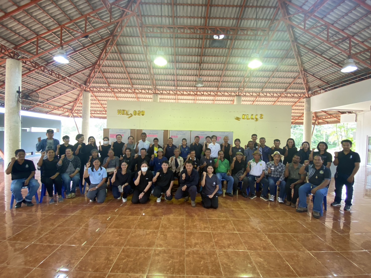 หัวหน้ากลุ่มพัฒนาและส่งเสริมอาชีพการประมง   พร้อมด้วย ประมงอำเภอควนขนุน เจ้าหน้าที่กลุ่มพัฒนาและ ส่งเสริมอาชีพการประมง และเกษตรกรผู้แทนด้านประมงพื้นที่ อำเภอควนขนุน ร่วมกับหน่วยงานสังกัดกระทรวงเกษตร และสหกรณ์ ร่วมเวทีจัดทำแผนพัฒนาการเกษตรและสหกรณ์ ณ อาคารเอนกประสงค์ สำนักงานเทศบาลตำบลควนขนุน..คลิก