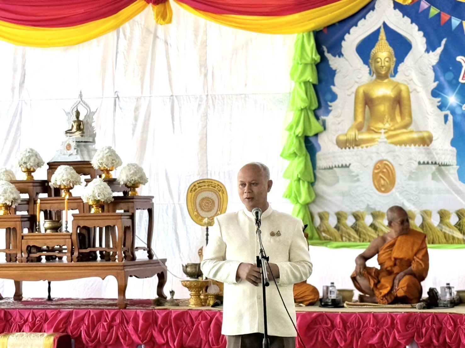 ร่วมงานประเพณีบุญคูณลานสู่ขวัญข้าวไหว้หลวงพ่อใหญ่พระพุทธรัตนเอกโกเมนทร์ ประจำปี 2569..คลิก