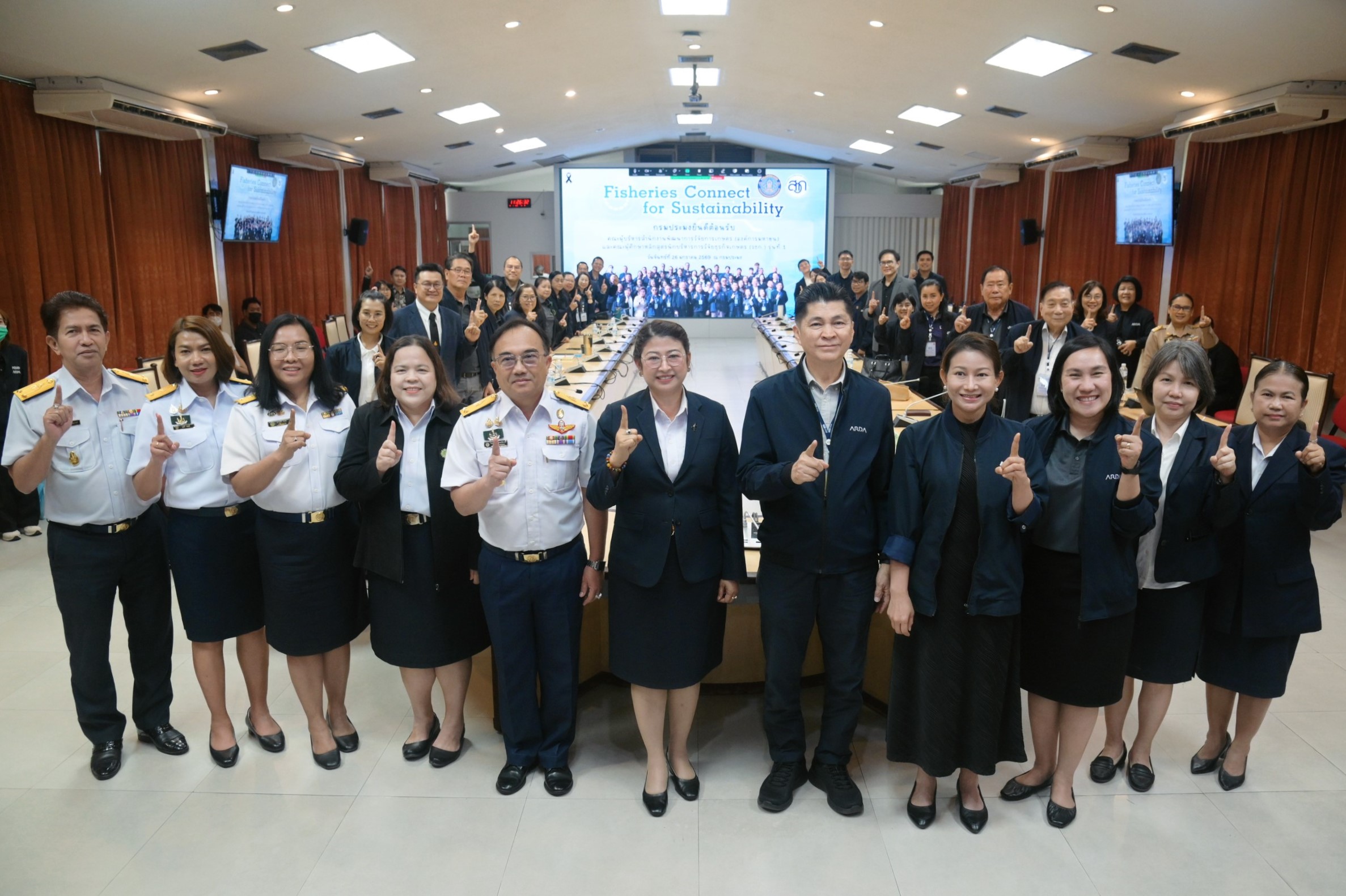 อธิบดีกรมประมงให้การต้อนรับคณะผู้เข้ารับการฝึกอบรมหลักสูตรนักบริหารการวิจัยธุรกิจเกษตร (วธก.) รุ่นที่ 1