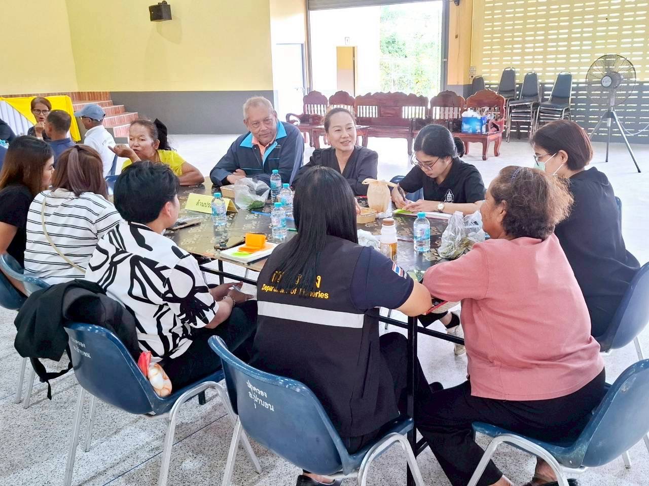 หัวหน้ากลุ่มพัฒนาและส่งเสริมอาชีพการประมง พร้อมด้วย  ประมงอำเภอป่าบอน เจ้าหน้าที่กลุ่มพัฒนาและส่งเสริม อาชีพการประมง และเกษตรกรผู้แทนด้านประมงพื้นที่ อำเภอป่าบอน ร่วมกับหน่วยงานสังกัดกระทรวงเกษตร และสหกรณ์ ร่วมเวทีจัดทำแผนพัฒนาการเกษตรและสหกรณ์ ณ ศาลาประชาคมอำเภอป่าบอน จังหวัดพัทลุง..คลิก