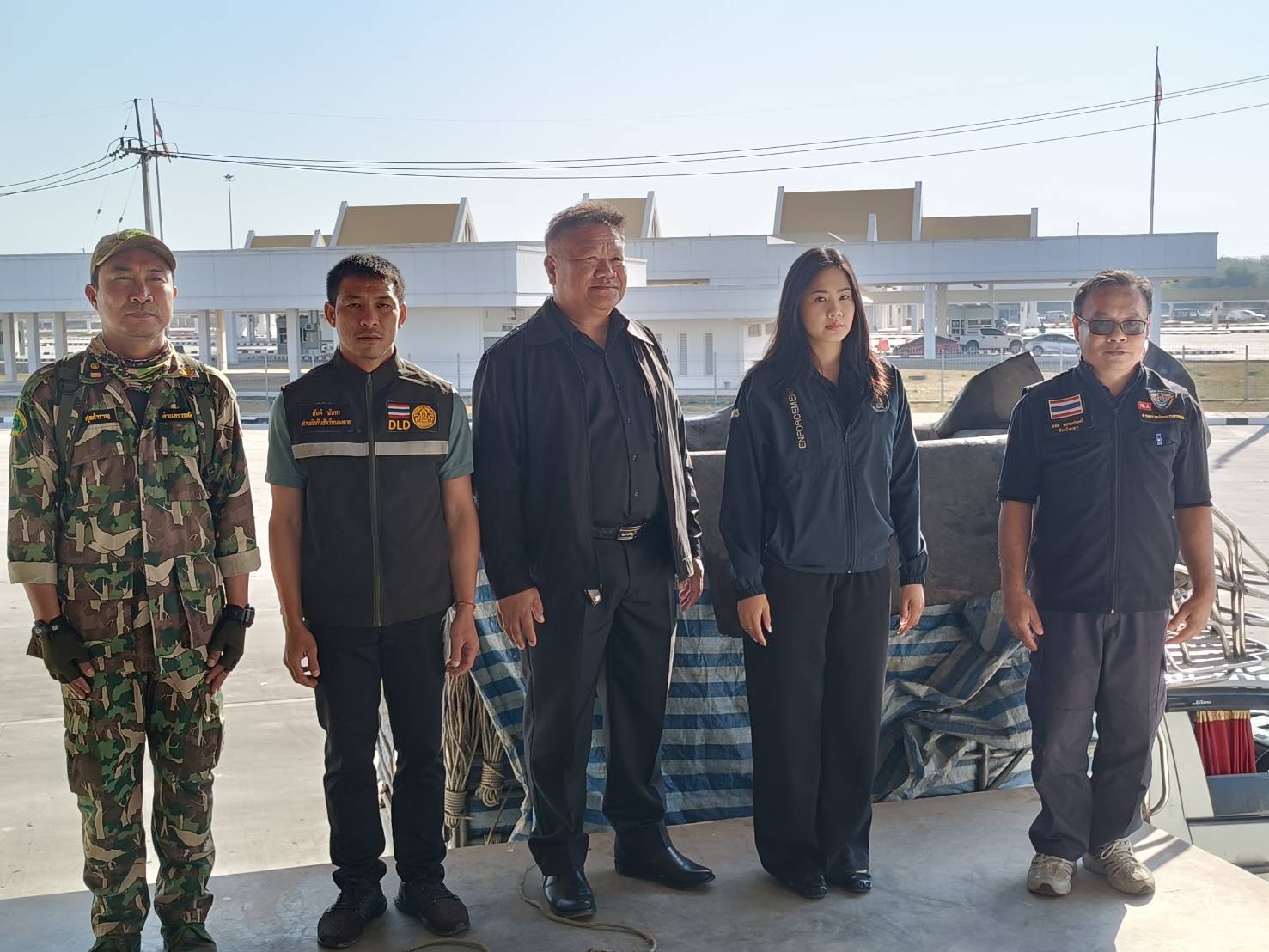 ข่าวกิจกรรม วันที่ 27 มกราคม 2569 เจ้าหน้าที่สำนักงานตรวจประมงบึงกาฬ ดำเนินการตรวจสอบการส่งออกสินค้าประมง ปลาลิ่นฮื้อ ปลาสวาย ณ จุดผ่านแดนถาวรสะพานมิตรภาพไทย-ลาว แห่งที่ 5 บึงกาฬ - บอลิคำไซ จ.บึงกาฬ