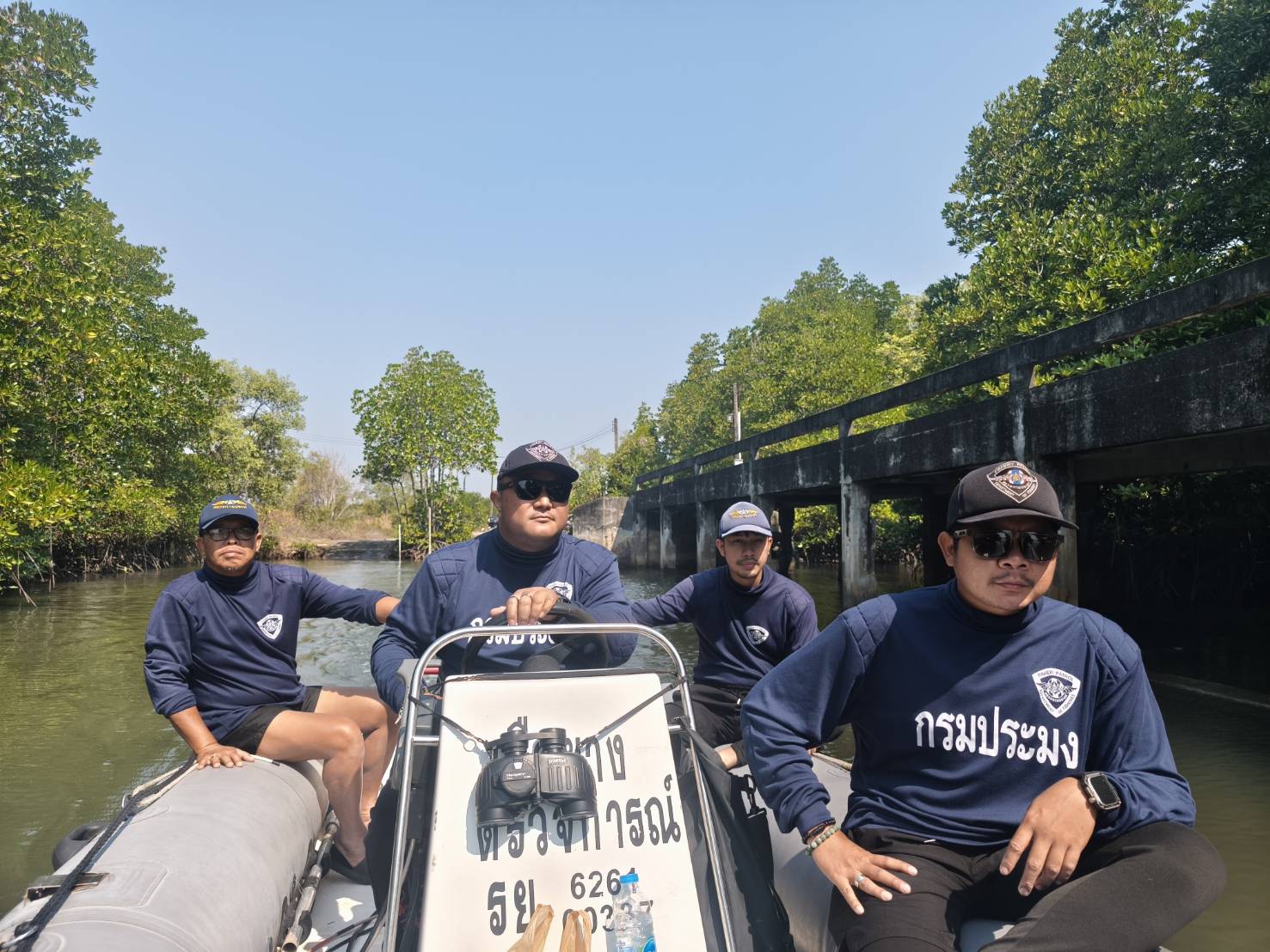 ออกปฏิบัติงาน “การควบคุมเฝ้าระวังการทำการประมงพื้นที่ทะเลชายฝั่ง”