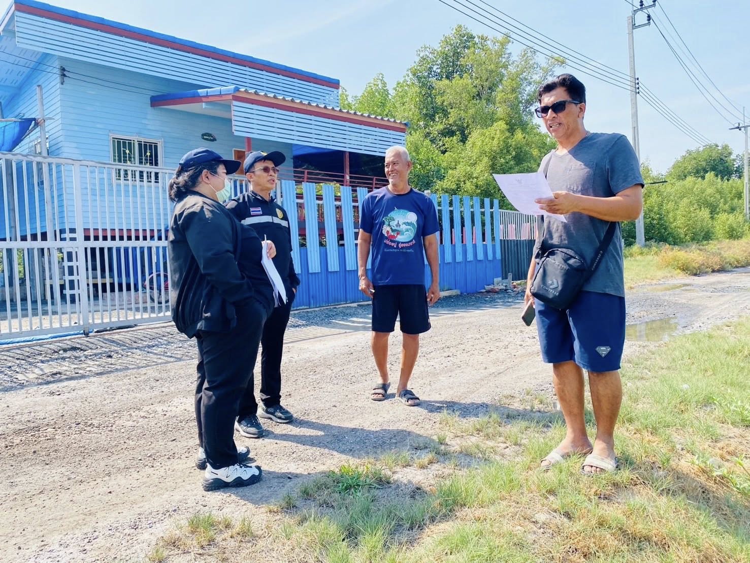 สำนักงานประมงพื้นที่กรุงเทพมหานคร ลงพื้นที่ตรวจสอบและจับพิกัดทางภูมิศาสตร์บ่อเกษตรกร แขวงท่าข้าม เขตบางขุนเทียน กรุงเทพมหานคร
