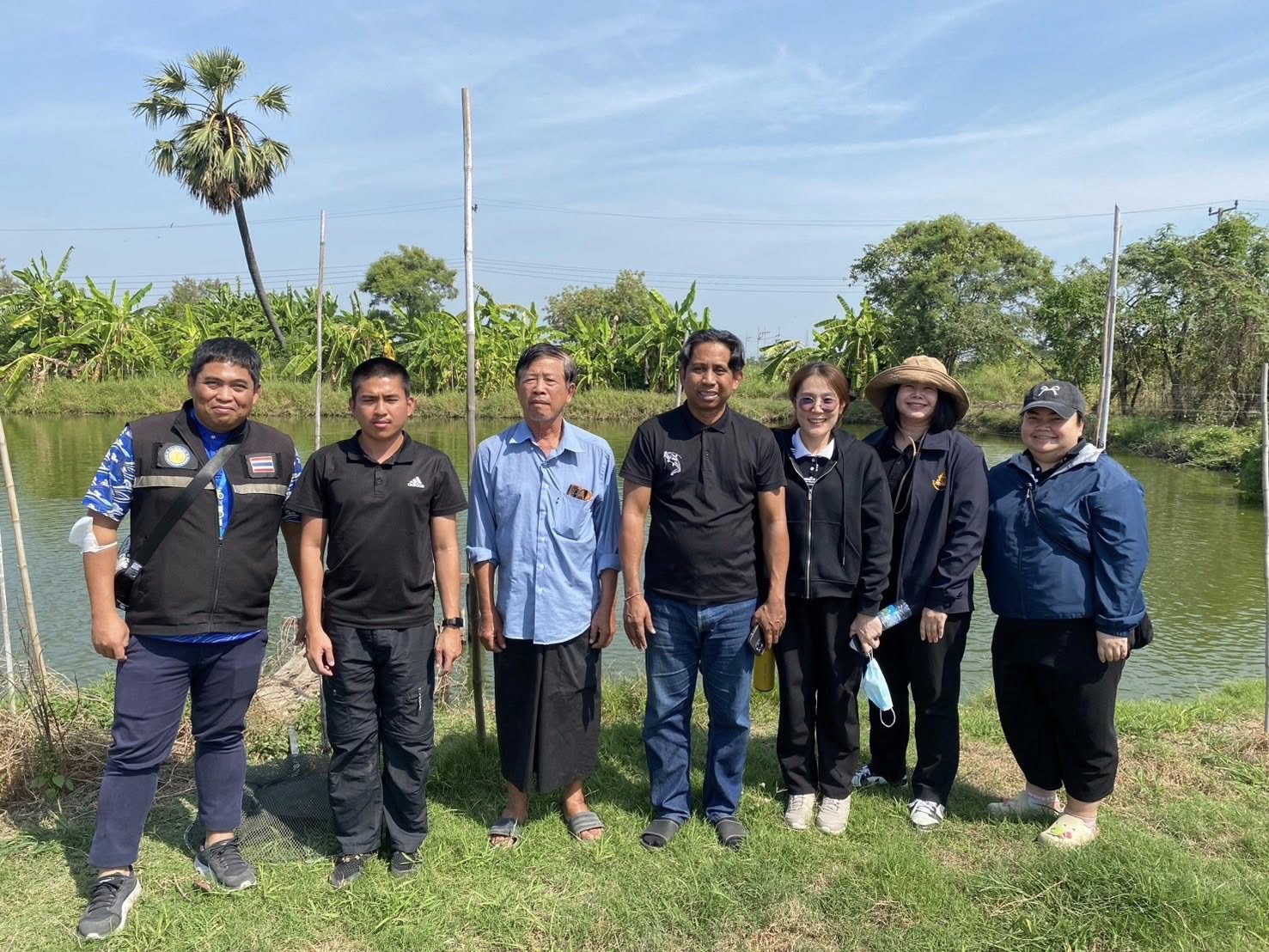 สำนักงานประมงพื้นที่กรุงเทพมหานครลงพื้นที่ให้บริการเกษตรกร และประชาสัมพันธ์หลักเกณฑ์การจัดตั้งองค์กรชุมชนประมงท้องถิ่น