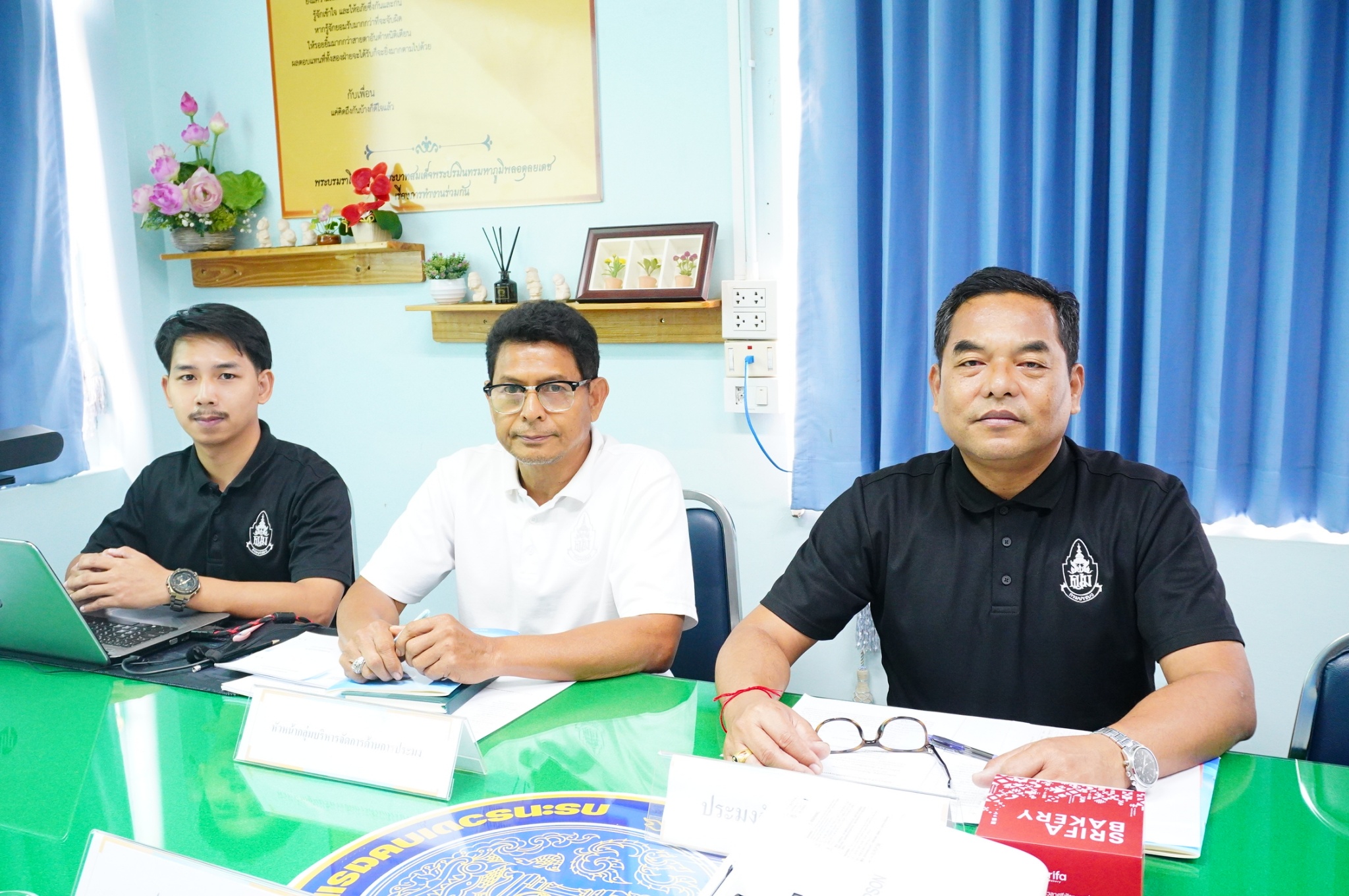 วันที่ 4 กุมภาพันธ์ 2569 นายกฤษณุพัน  โกเมนไปรรินทร์ ประมงจังหวัดปทุมธานี  พร้อมด้วย นายศุภโชค  แทรกสุข หัวหน้ากลุ่มบริหารจัดการด้านการประมงจัดประชุมคณะกรรมการ คัดเลือกกรรมการผู้ทรงคุณวุฒิในคณะกรรมการประมงประจำจังหวัดปทุมธานี ครั้งที่ 1/2569 โดยมีนางธนินท์พรรณ ภววัฒนานุสรณ์ เกษตรและสหกรณ์จังหวัดปทุมธานี เป็นประธานที่ประชุม ณ ห้องประชุมสำนักงานประมงจังหวัดปทุมธานี 