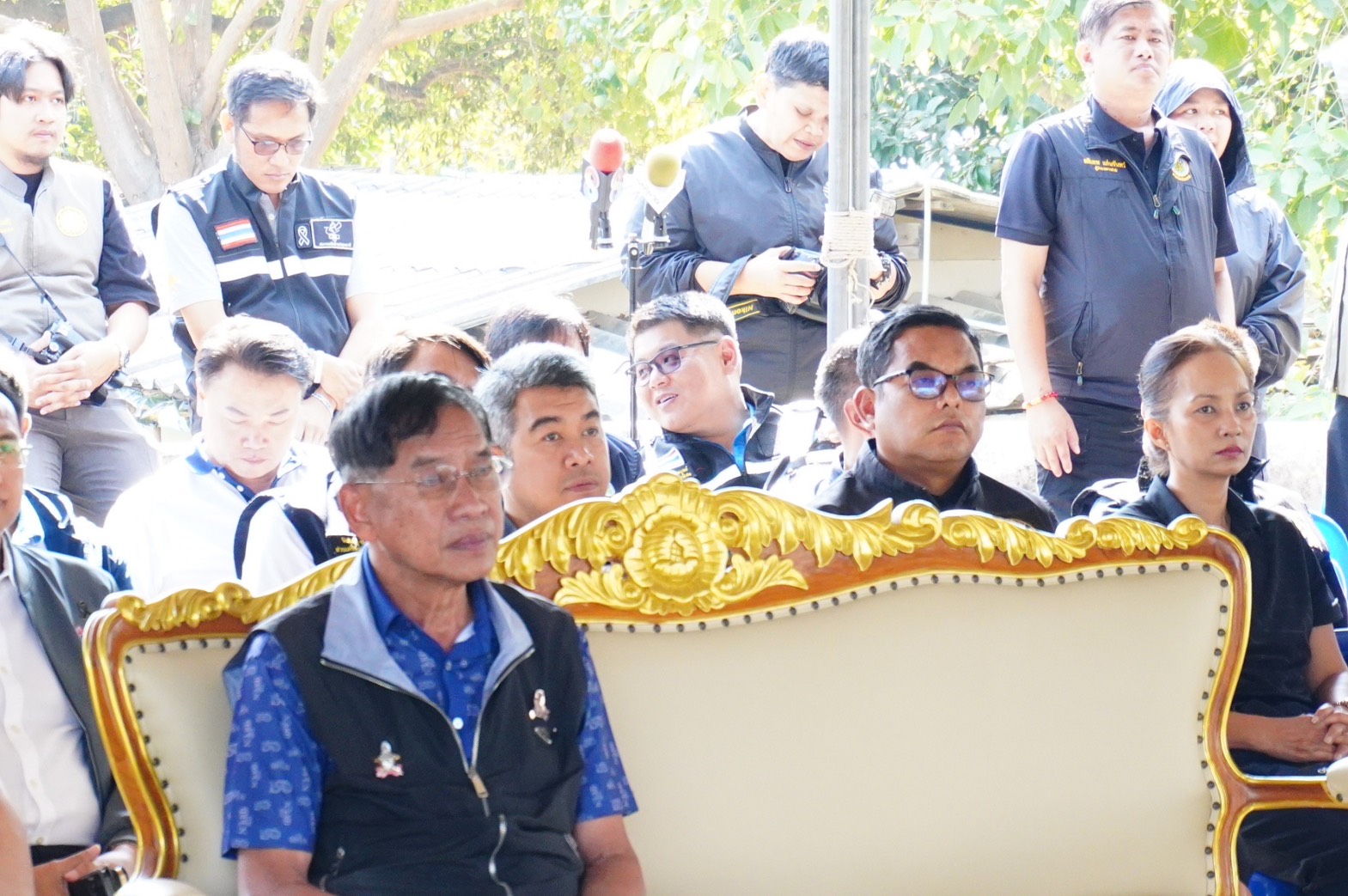 เข้าร่วมในกิจกรรม Kick off กำจัดวัชพืชและผักตบชวา