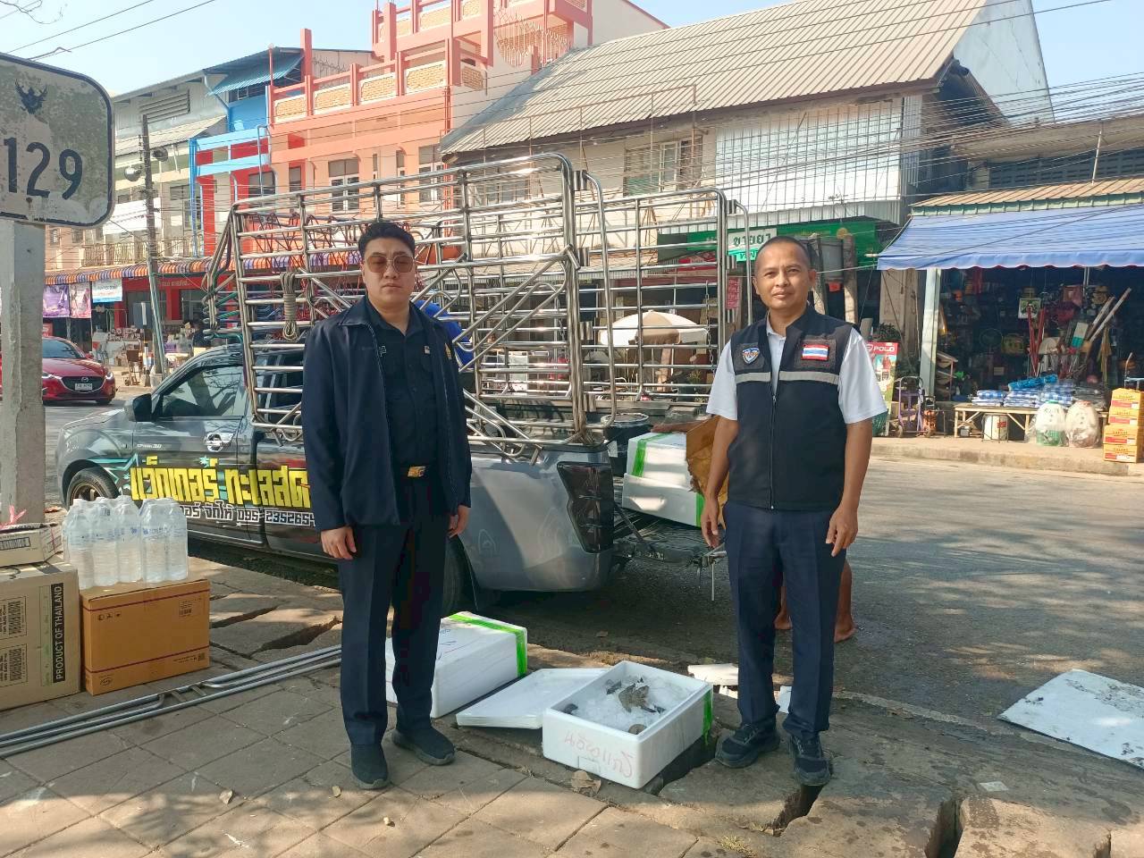 เจ้าหน้าที่ศูนย์บริหารจัดการด่านตรวจประมงเขต 1 (เชียงราย) ตรวจสอบสินค้าประมงส่งออกไปยังสาธารณรัฐประชาธิปไตยประชาชนลาว และสาธารณรัฐแห่งสหภาพเมียนมา..คลิก