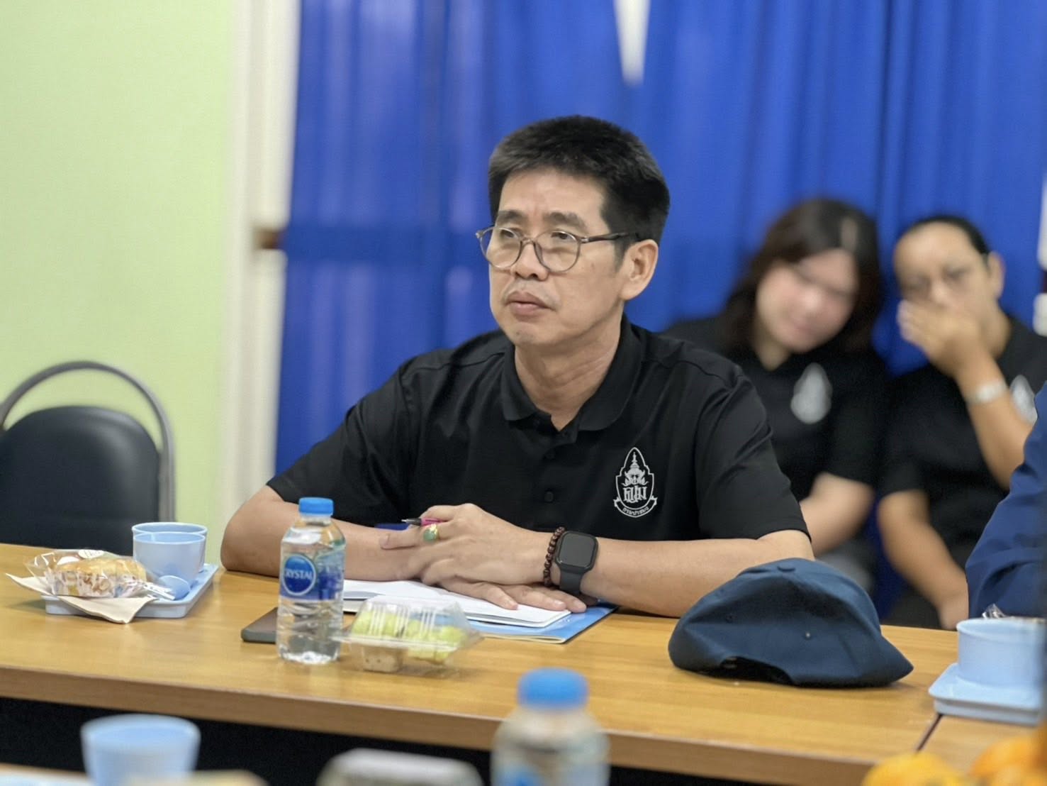 วันพฤหัสบดีที่ 12 กุมภาพันธ์ 2