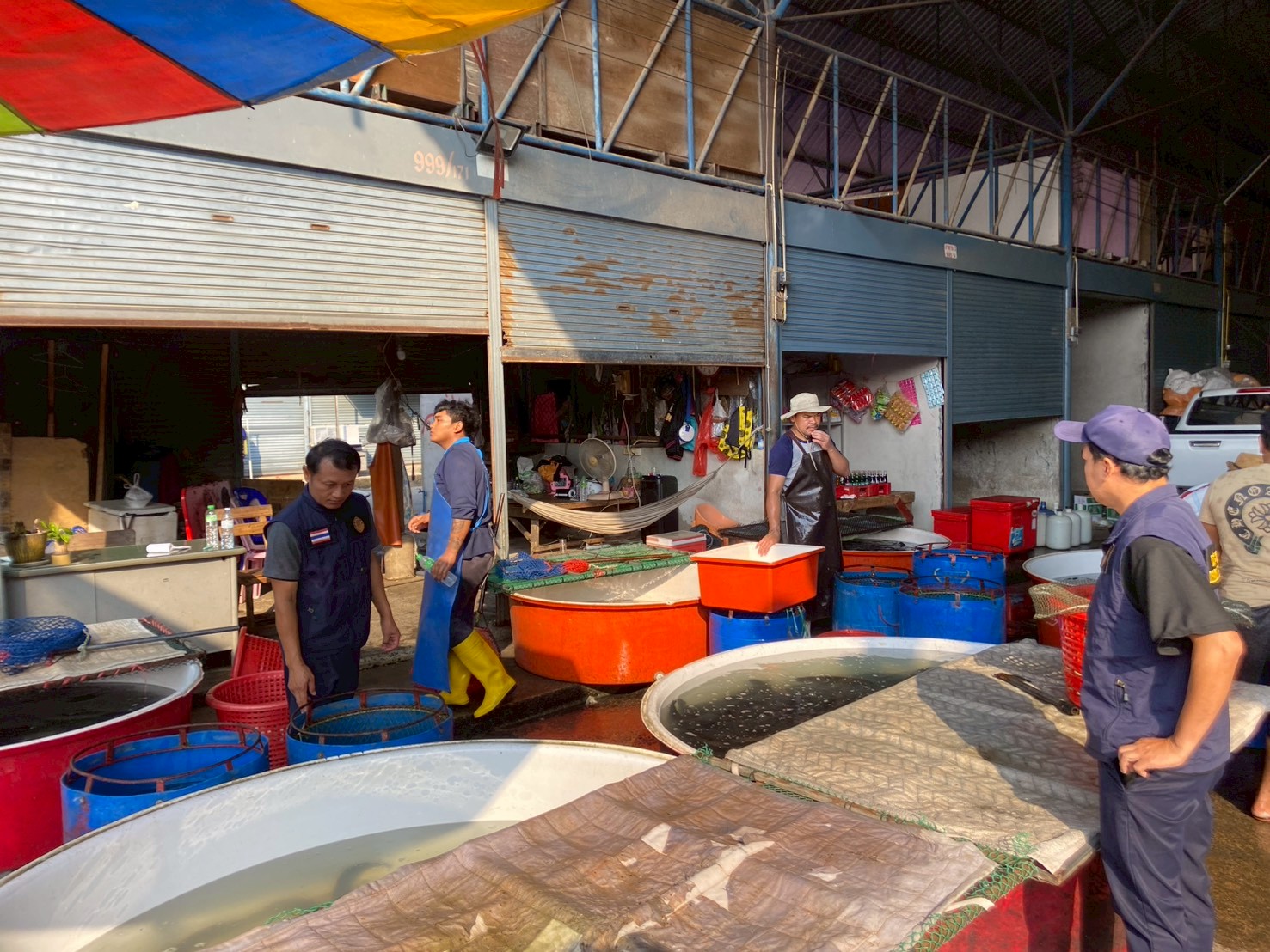 ตรวจสอบความเสี่ยงในพื้นที่ ตลาดรัตนธรรม และตลาดรุ่งทวีทรัพย์