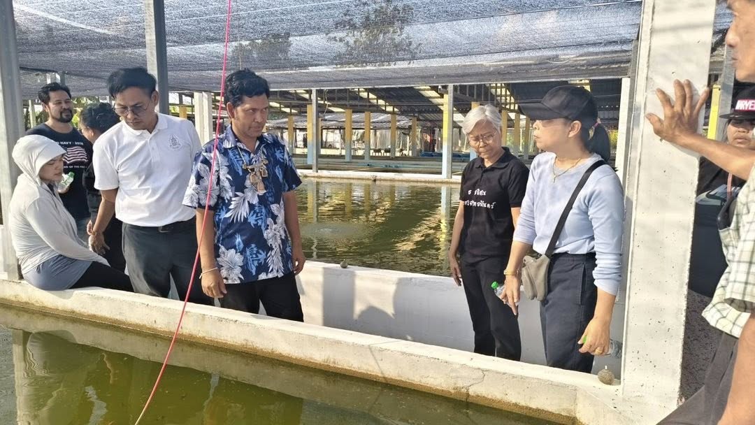 ฝึกอบรม และศึกษาดูงาน หลักสูตร “การพัฒนา Young Smart Farmer ด้านสัตว์น้ำสวยงาม”..คลิก
